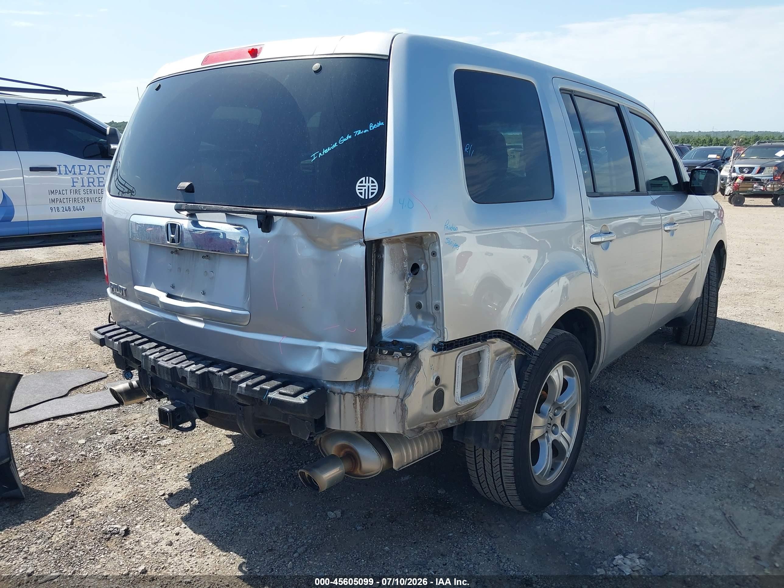 2014 Honda Pilot Ex-l Silver vin: 5FNYF3H65EB021852