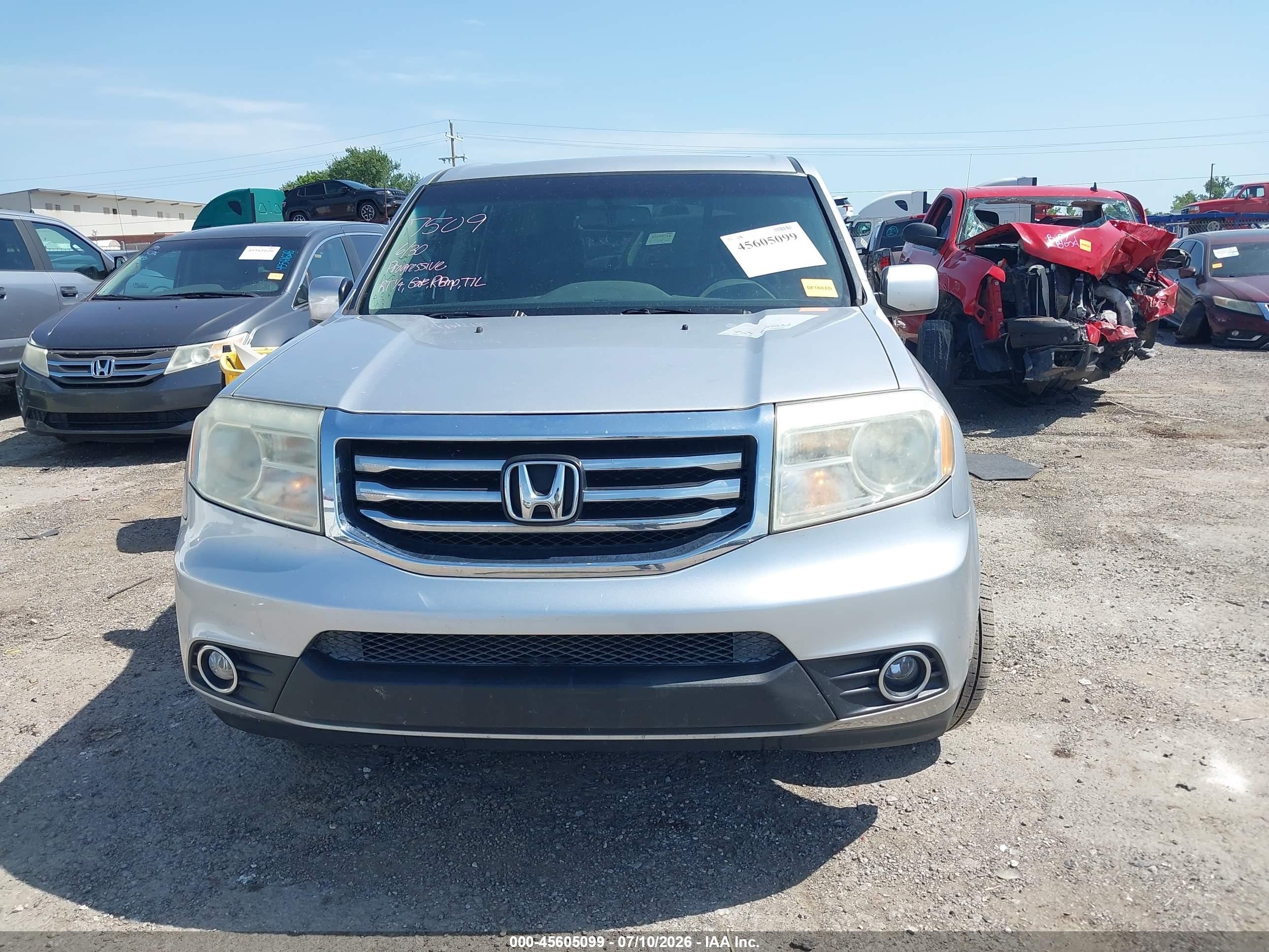 2014 Honda Pilot Ex-l Silver vin: 5FNYF3H65EB021852