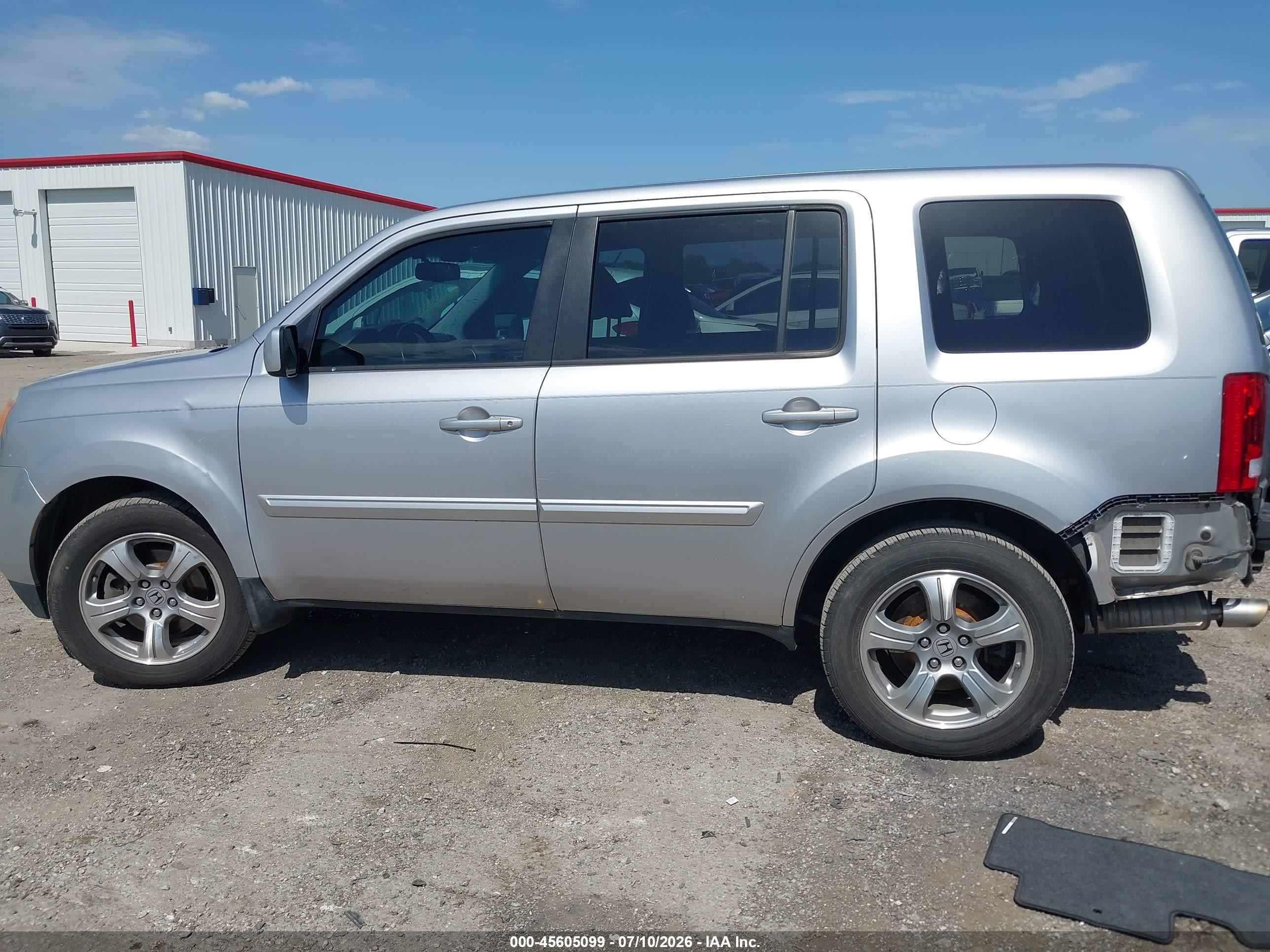 2014 Honda Pilot Ex-l Silver vin: 5FNYF3H65EB021852