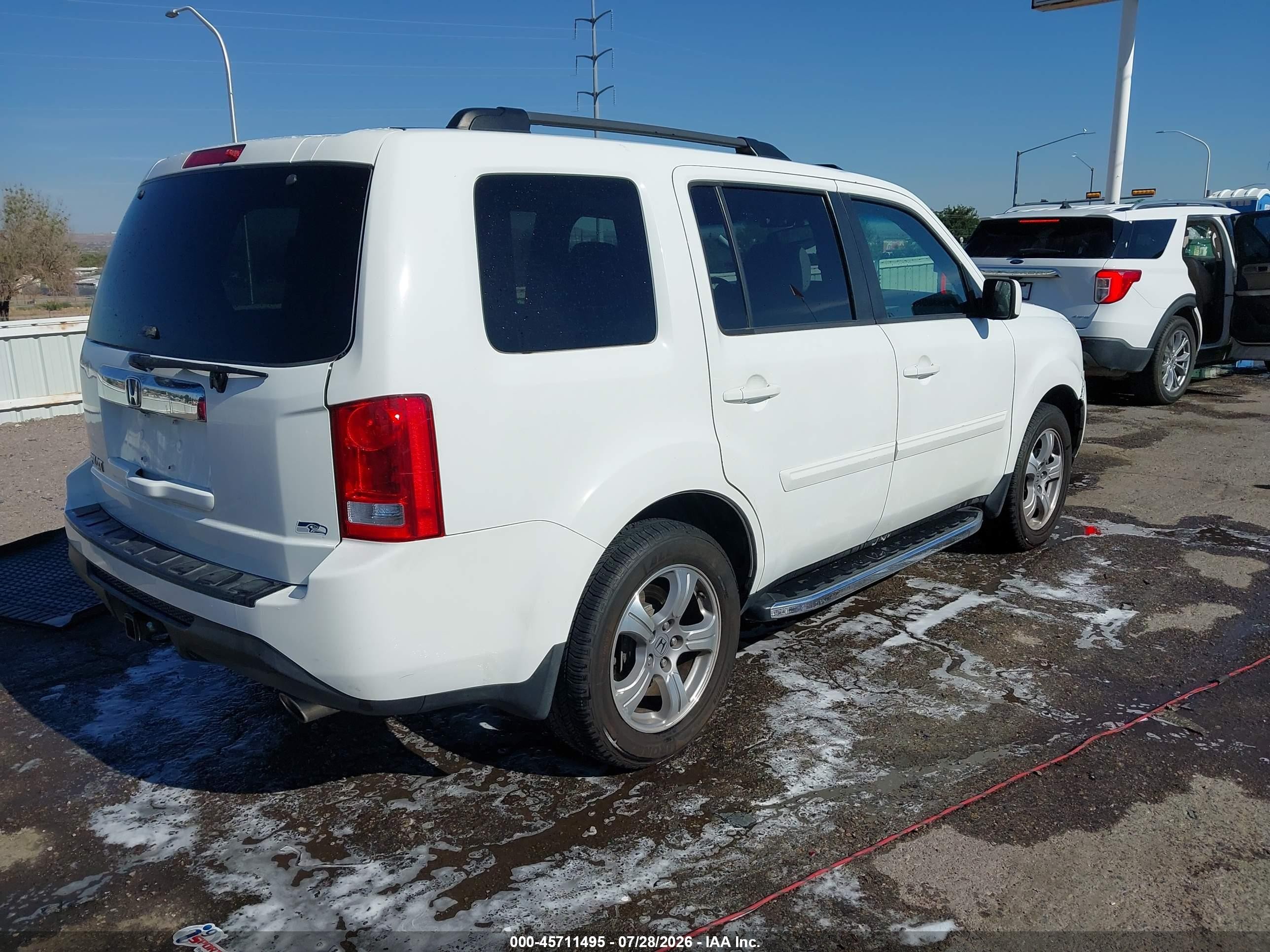 2013 Honda Pilot Ex-l White vin: 5FNYF3H68DB006230