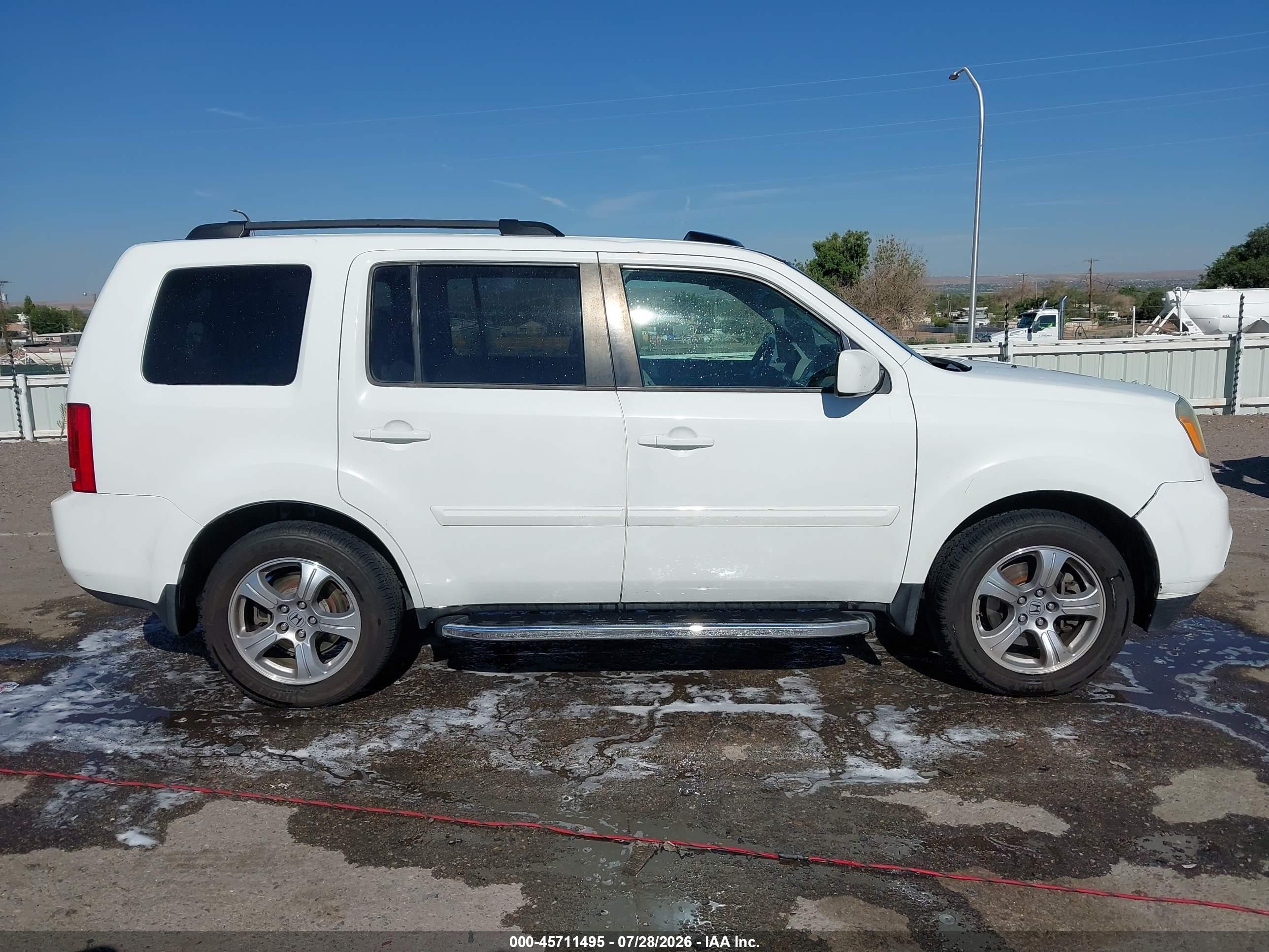 2013 Honda Pilot Ex-l White vin: 5FNYF3H68DB006230