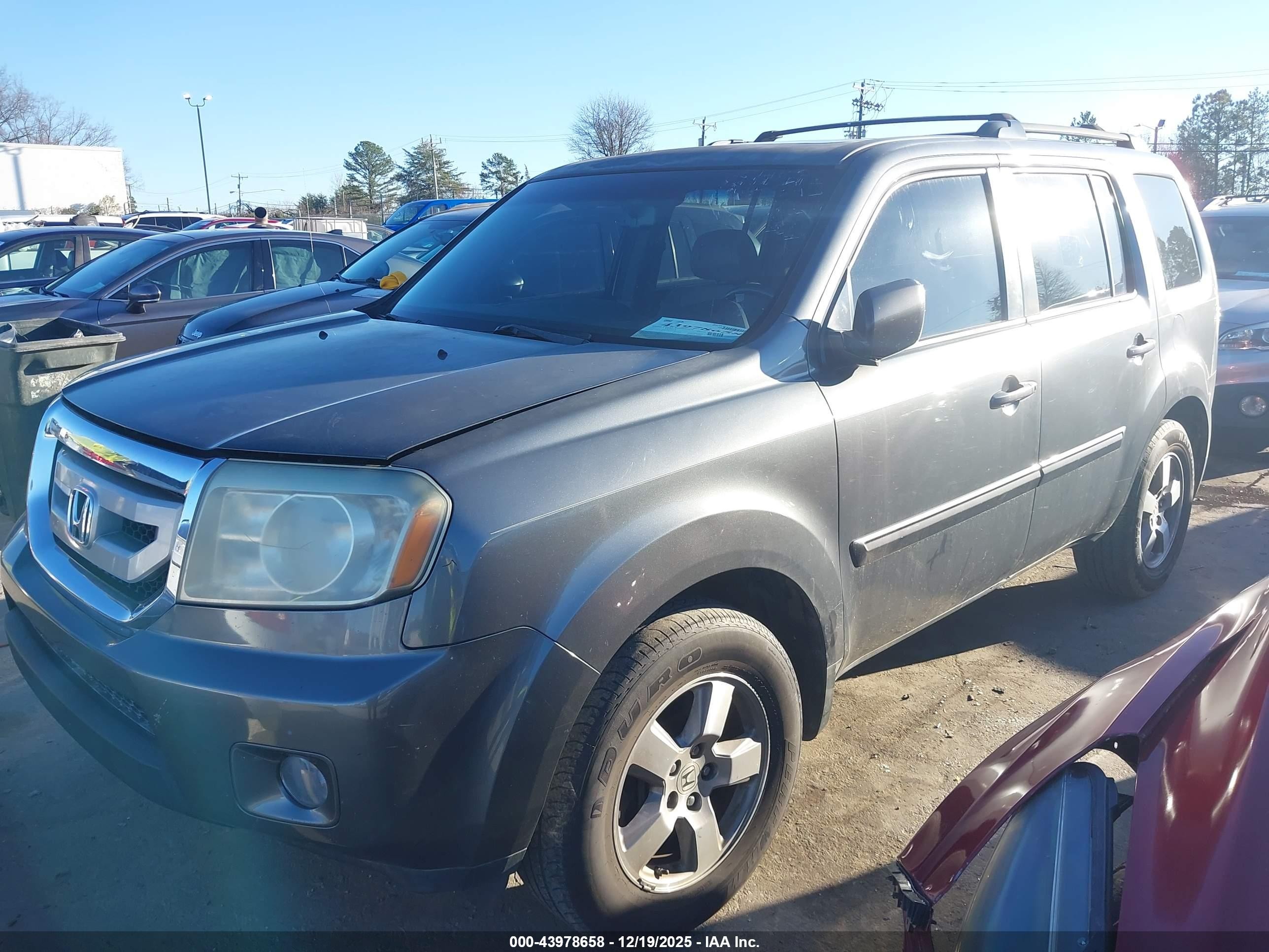 2011 Honda Pilot Ex-l Gray vin: 5FNYF3H69BB033031
