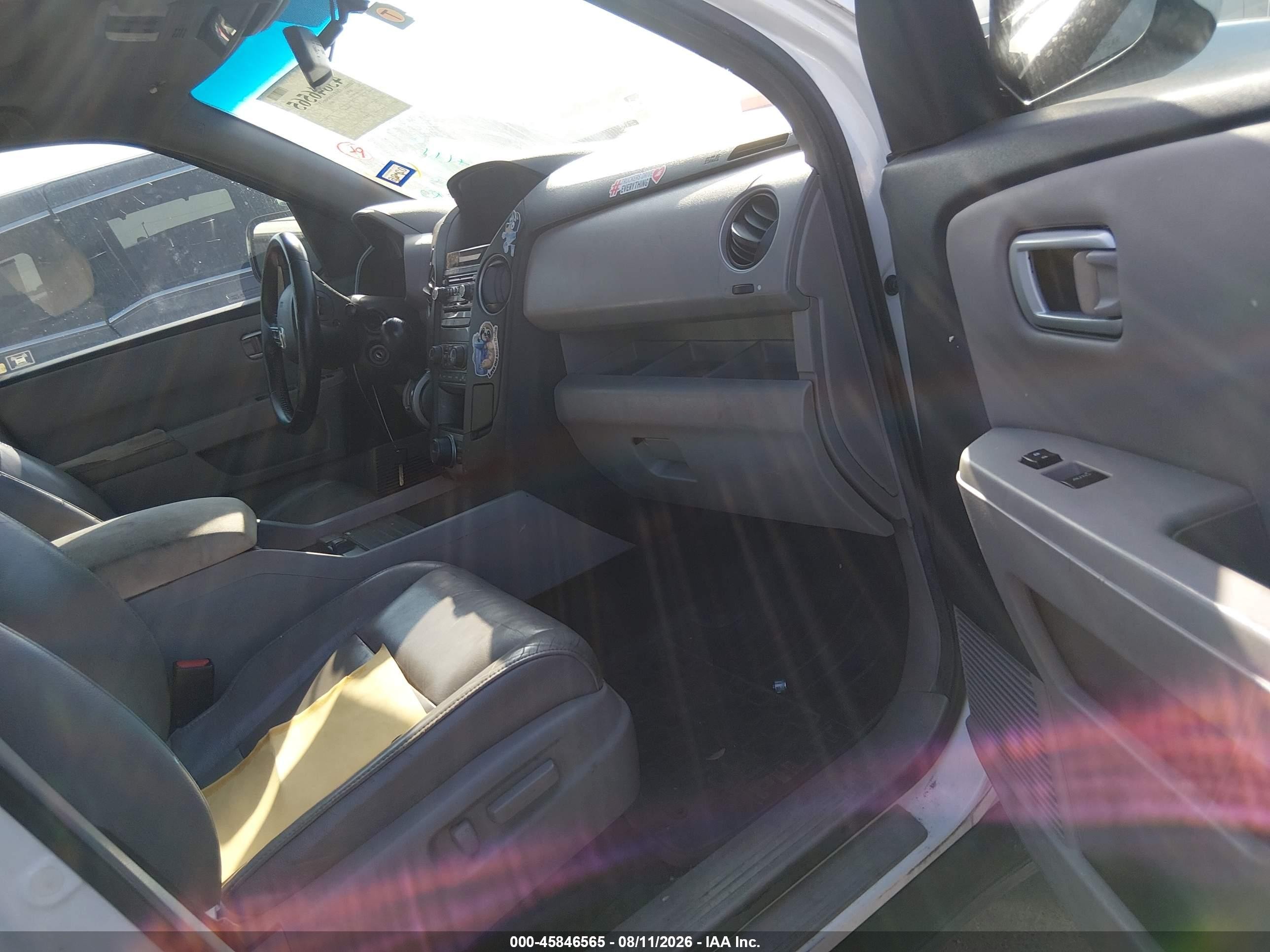 2012 Honda Pilot Ex-l White vin: 5FNYF3H69CB024119
