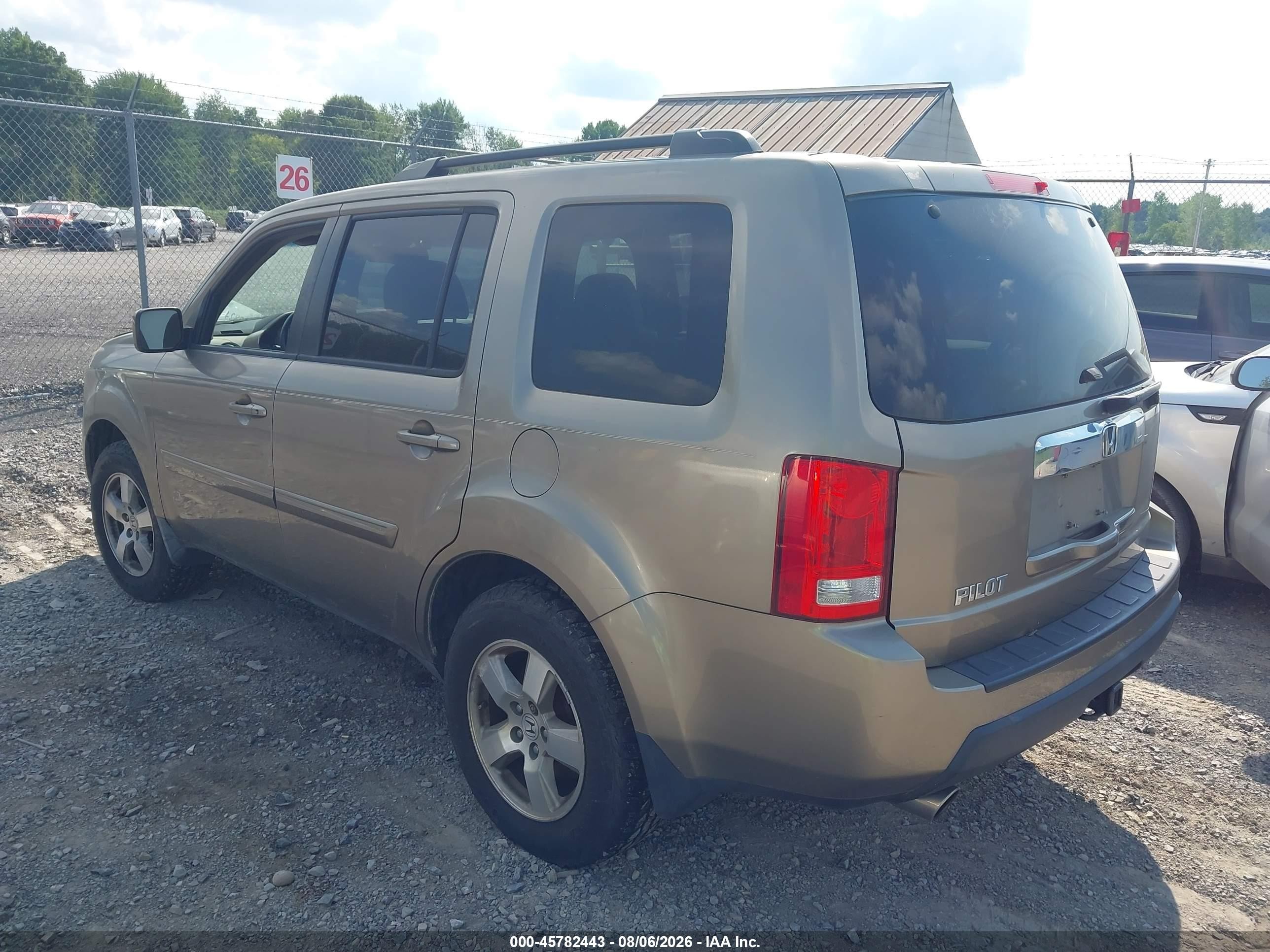 2011 Honda Pilot Ex-l Beige vin: 5FNYF3H6XBB038447