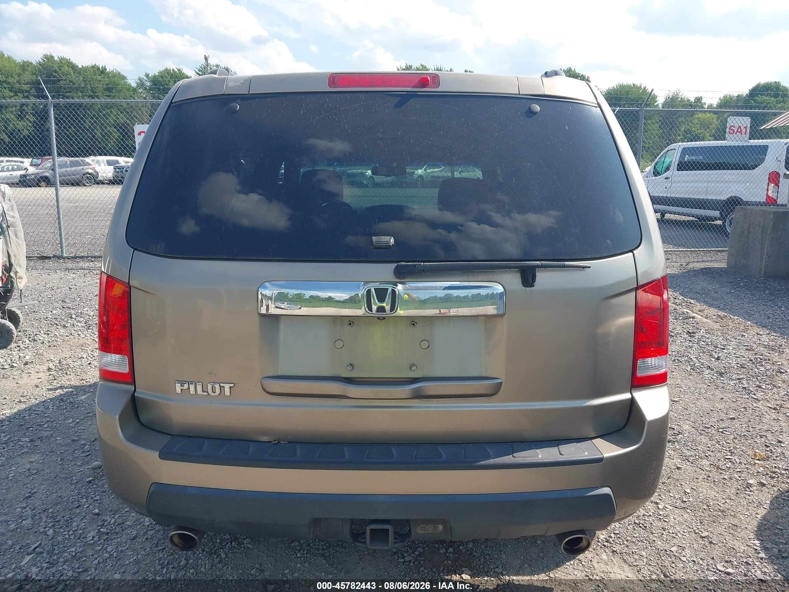 2011 Honda Pilot Ex-l Beige vin: 5FNYF3H6XBB038447