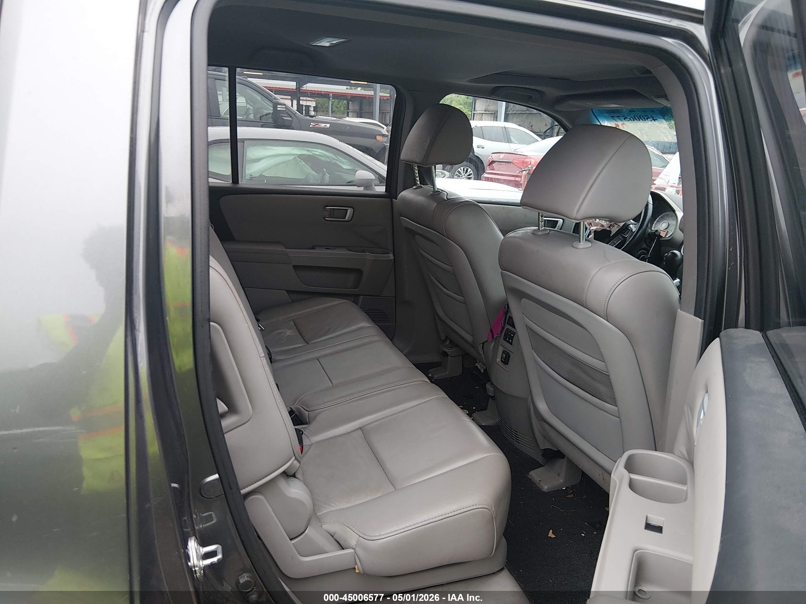 2011 Honda Pilot Ex-l Серый vin: 5FNYF3H70BB019804