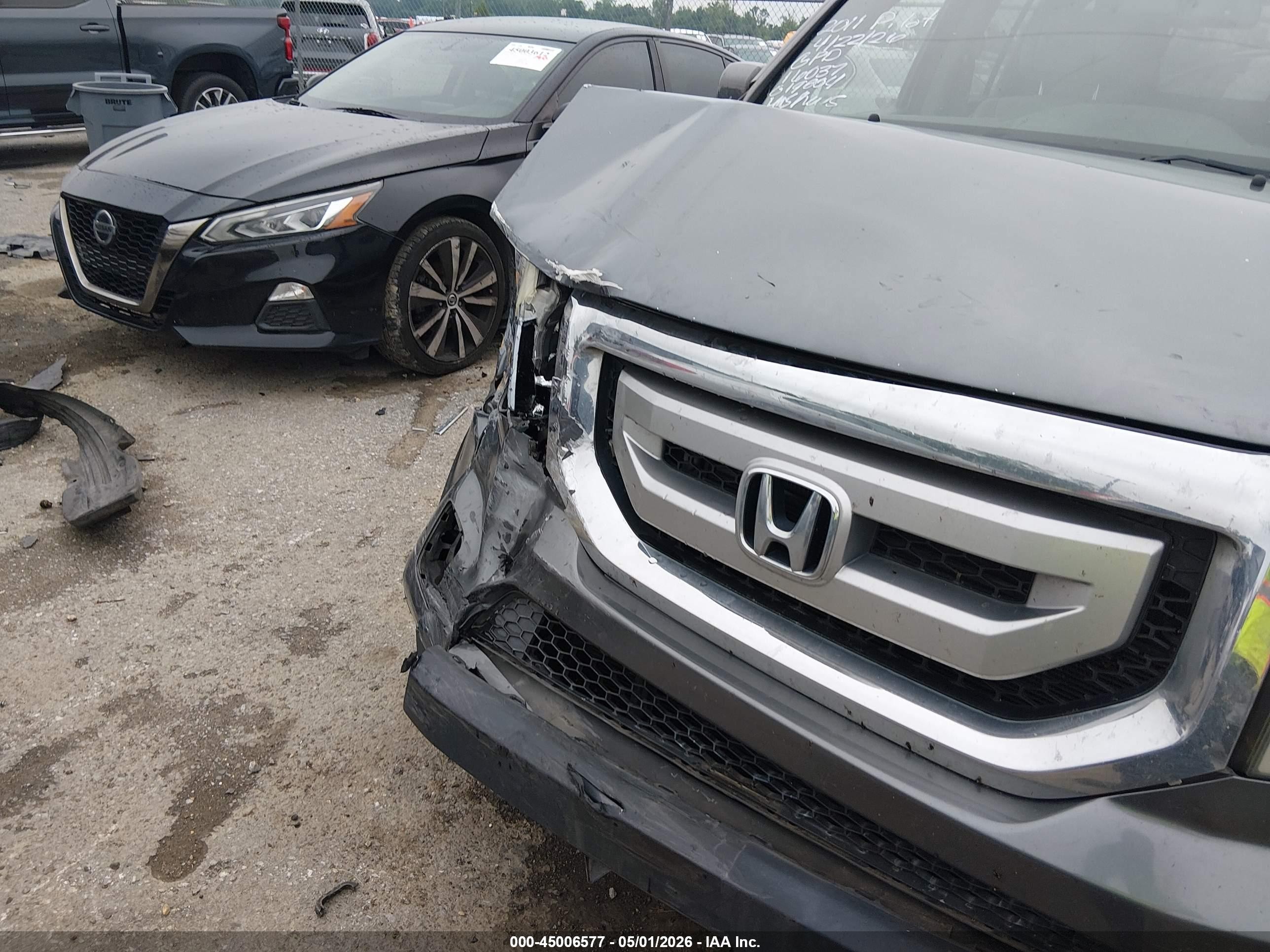 2011 Honda Pilot Ex-l Серый vin: 5FNYF3H70BB019804