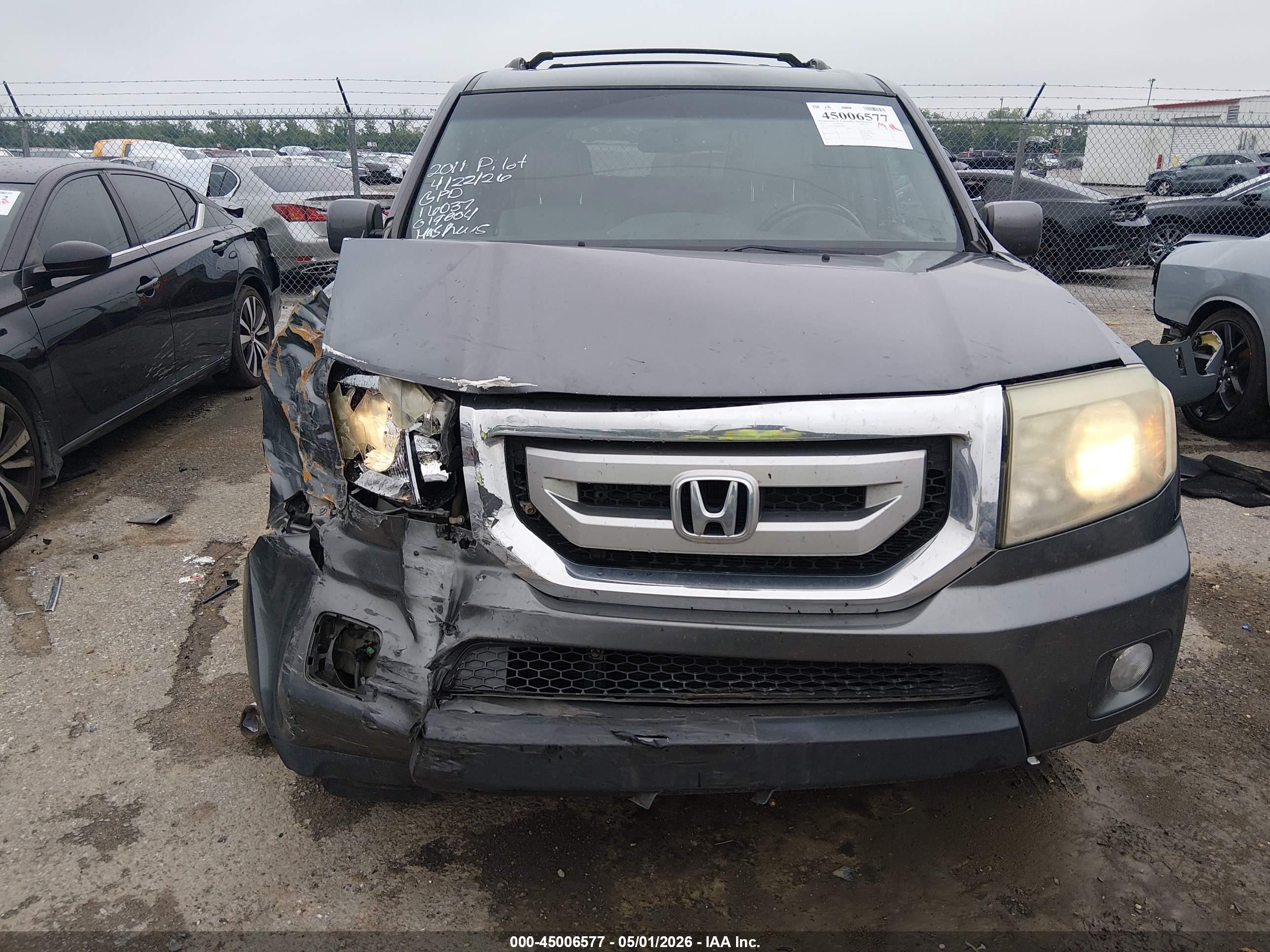 2011 Honda Pilot Ex-l Серый vin: 5FNYF3H70BB019804