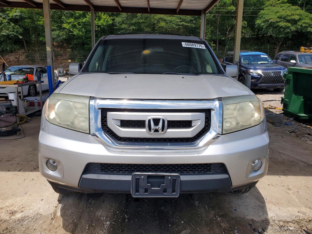 2011 Honda Pilot Exln Silver vin: 5FNYF3H72BB032697