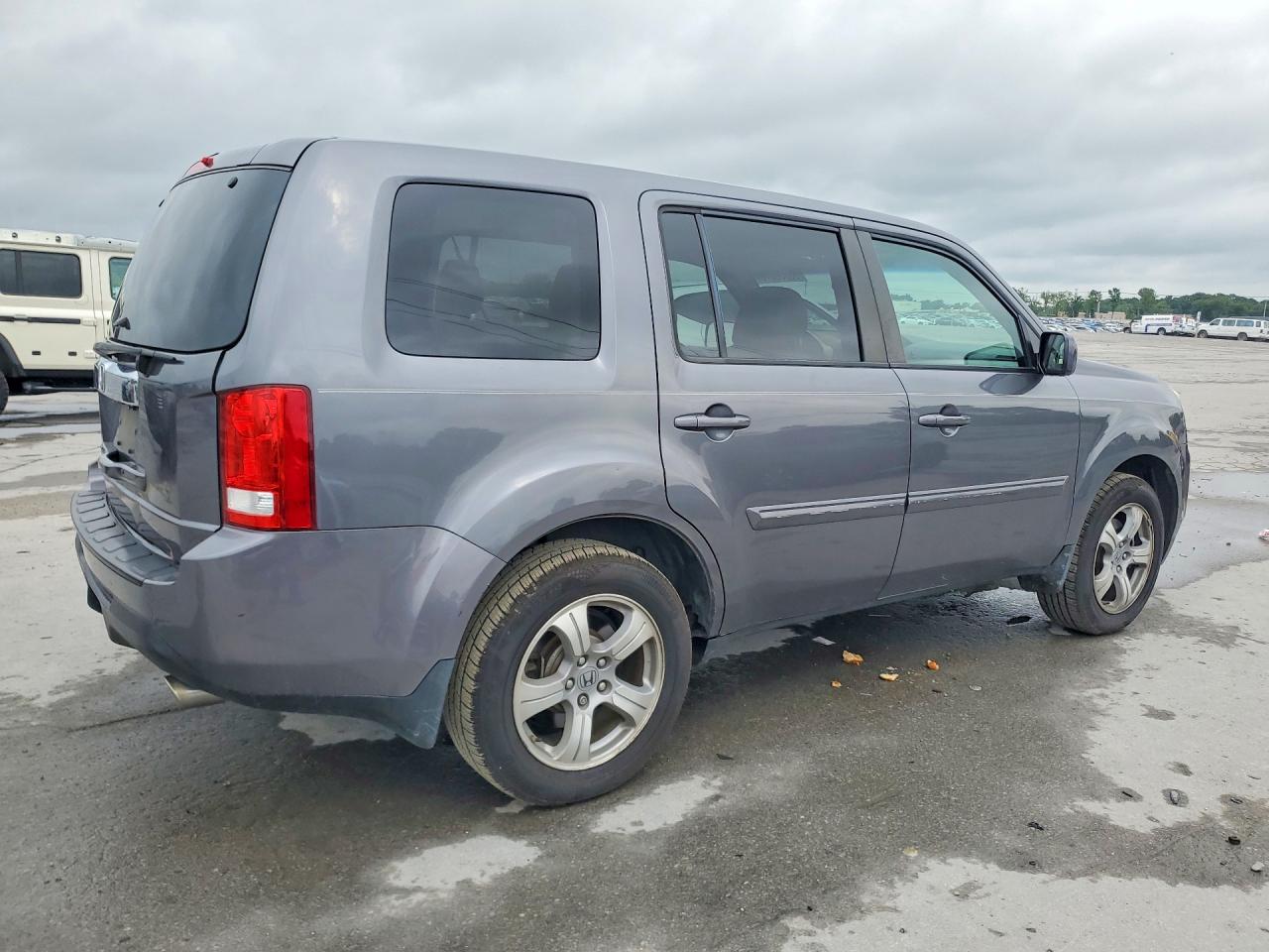 2015 Honda Pilot Exln Silver vin: 5FNYF3H72FB030311