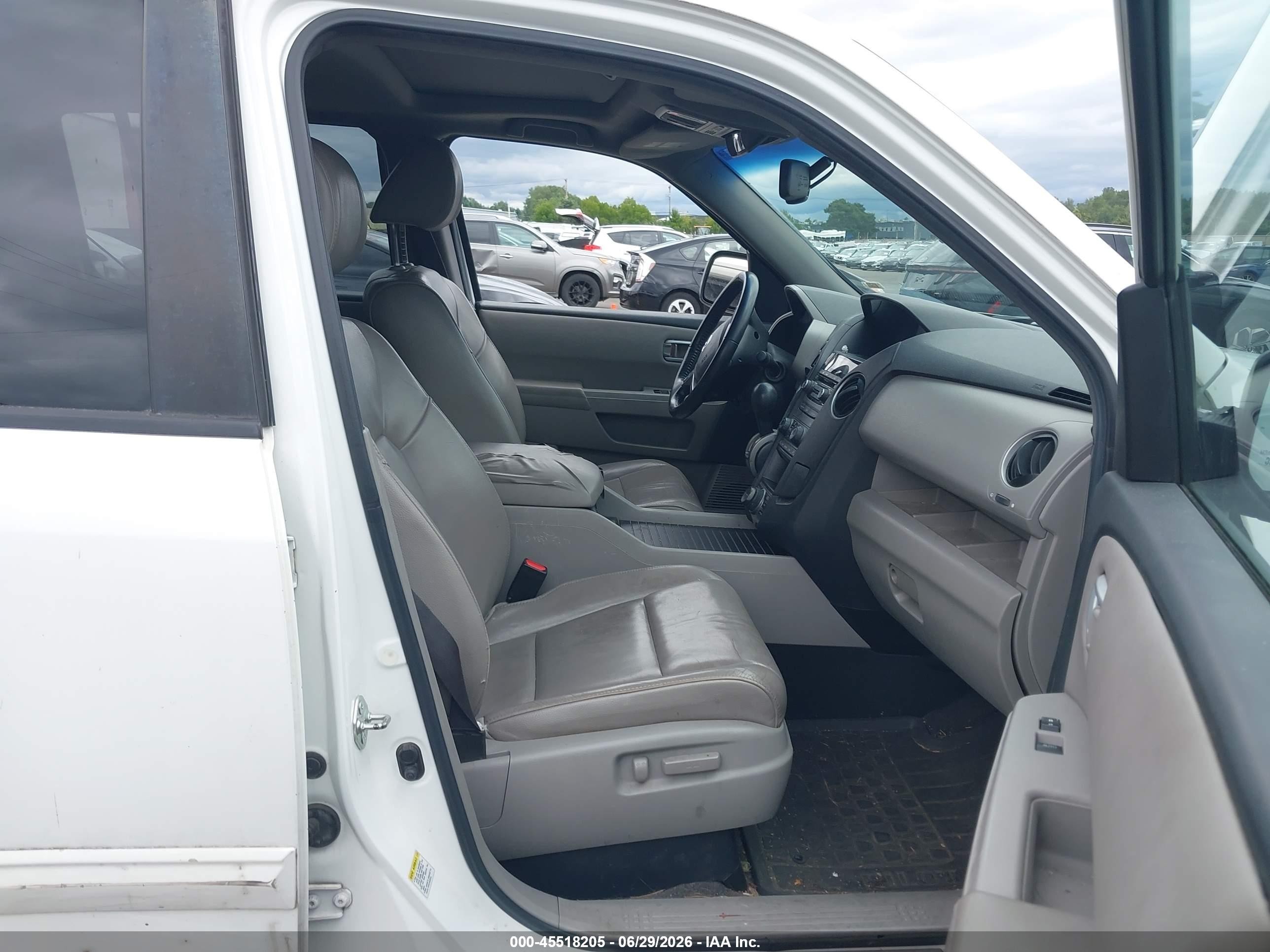 2012 Honda Pilot Ex-l White vin: 5FNYF3H73CB044164