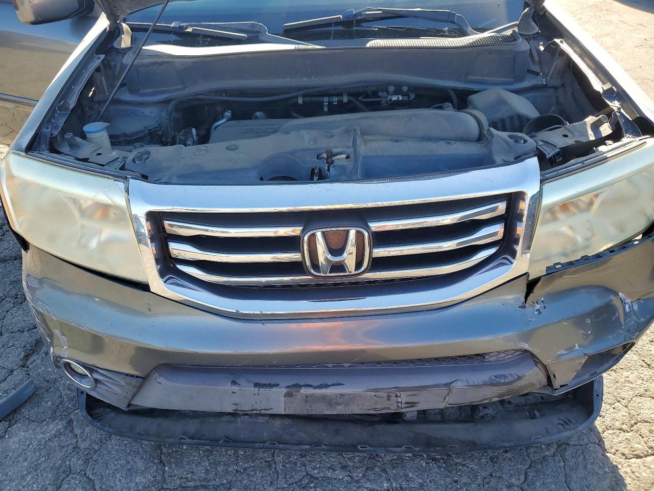2012 Honda Pilot Exln Gray vin: 5FNYF3H74CB031925