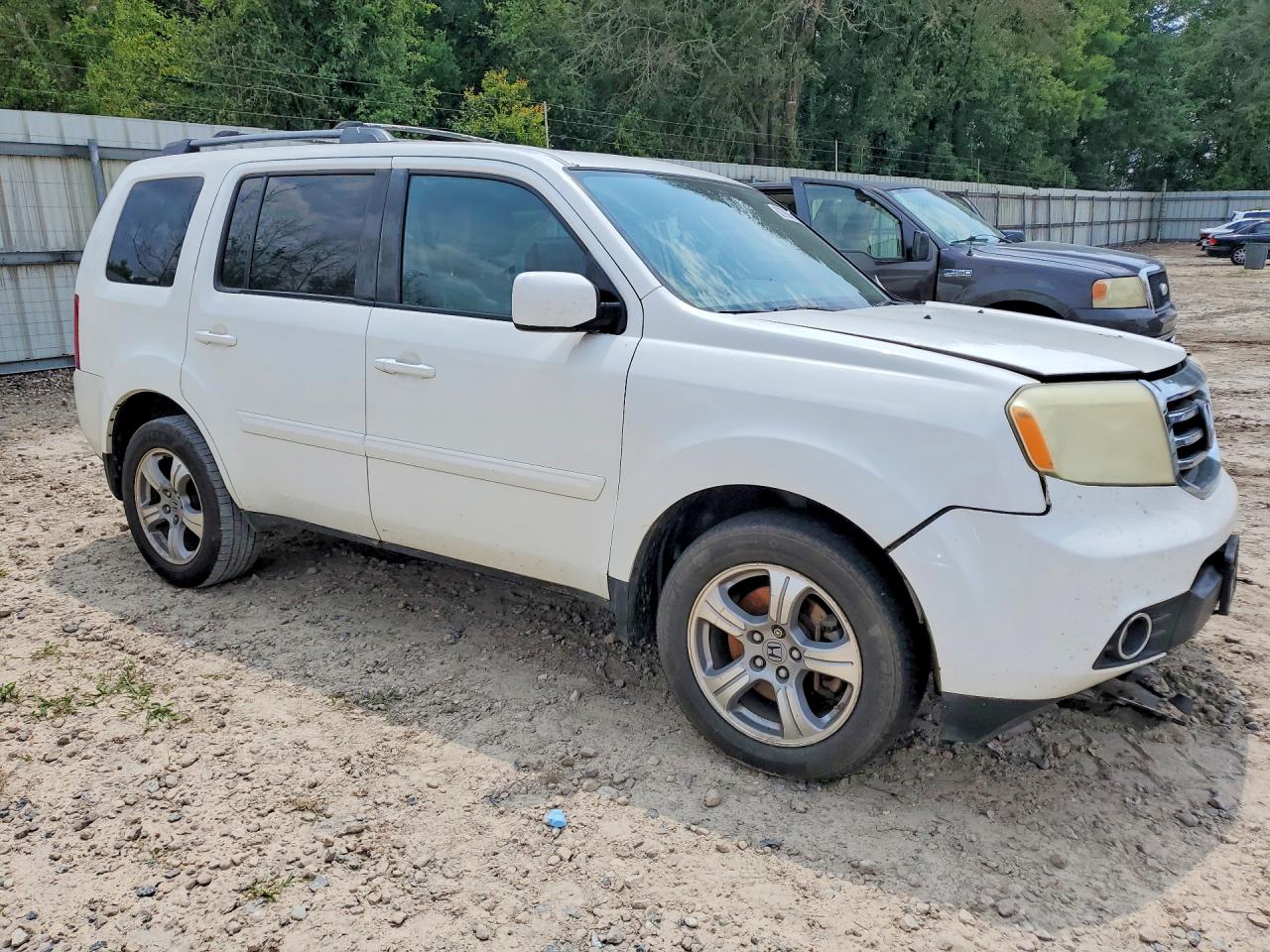 2013 Honda Pilot Exln White vin: 5FNYF3H75DB003939