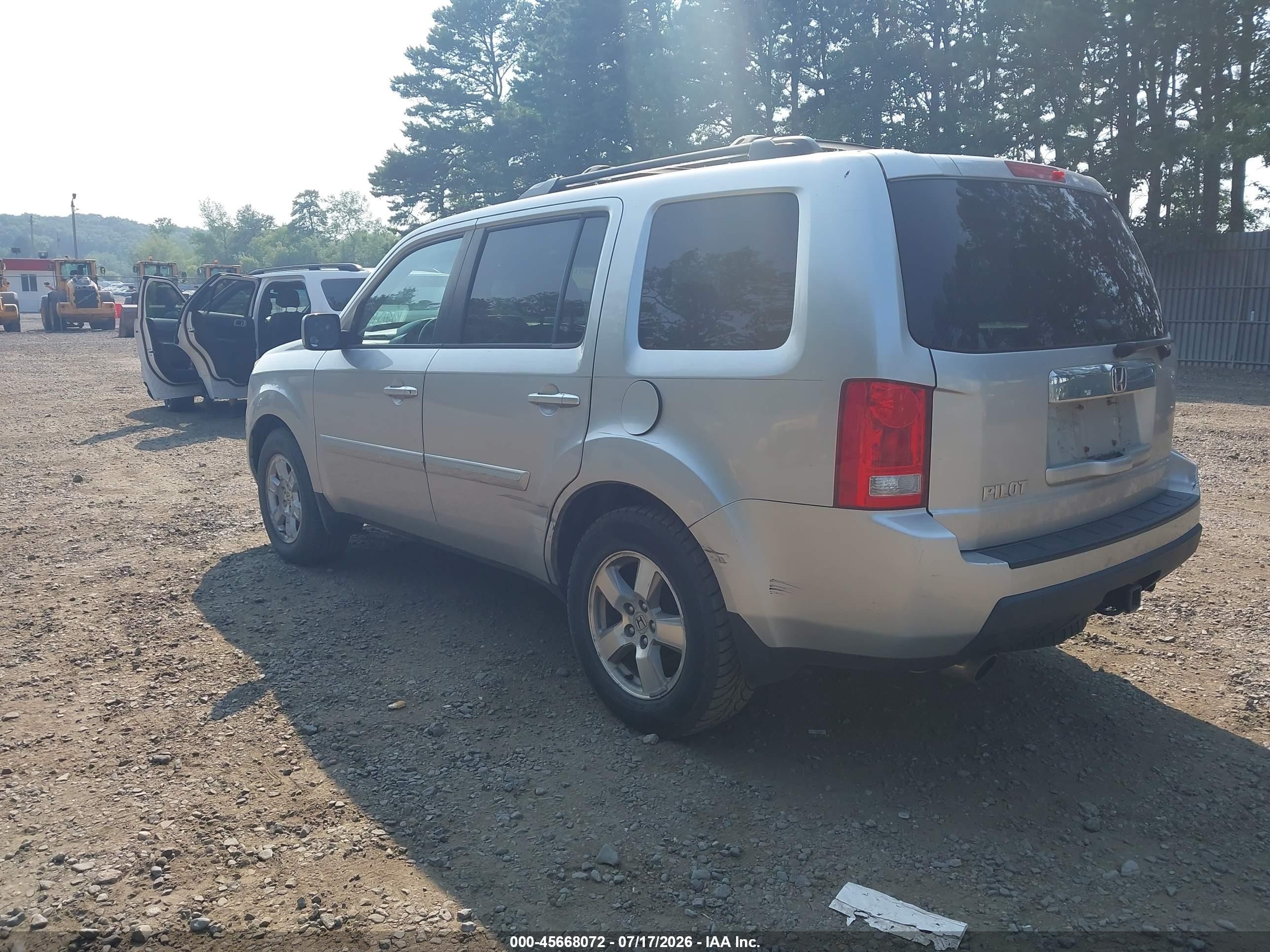 2011 Honda Pilot Ex-l Серебряный vin: 5FNYF3H76BB012713