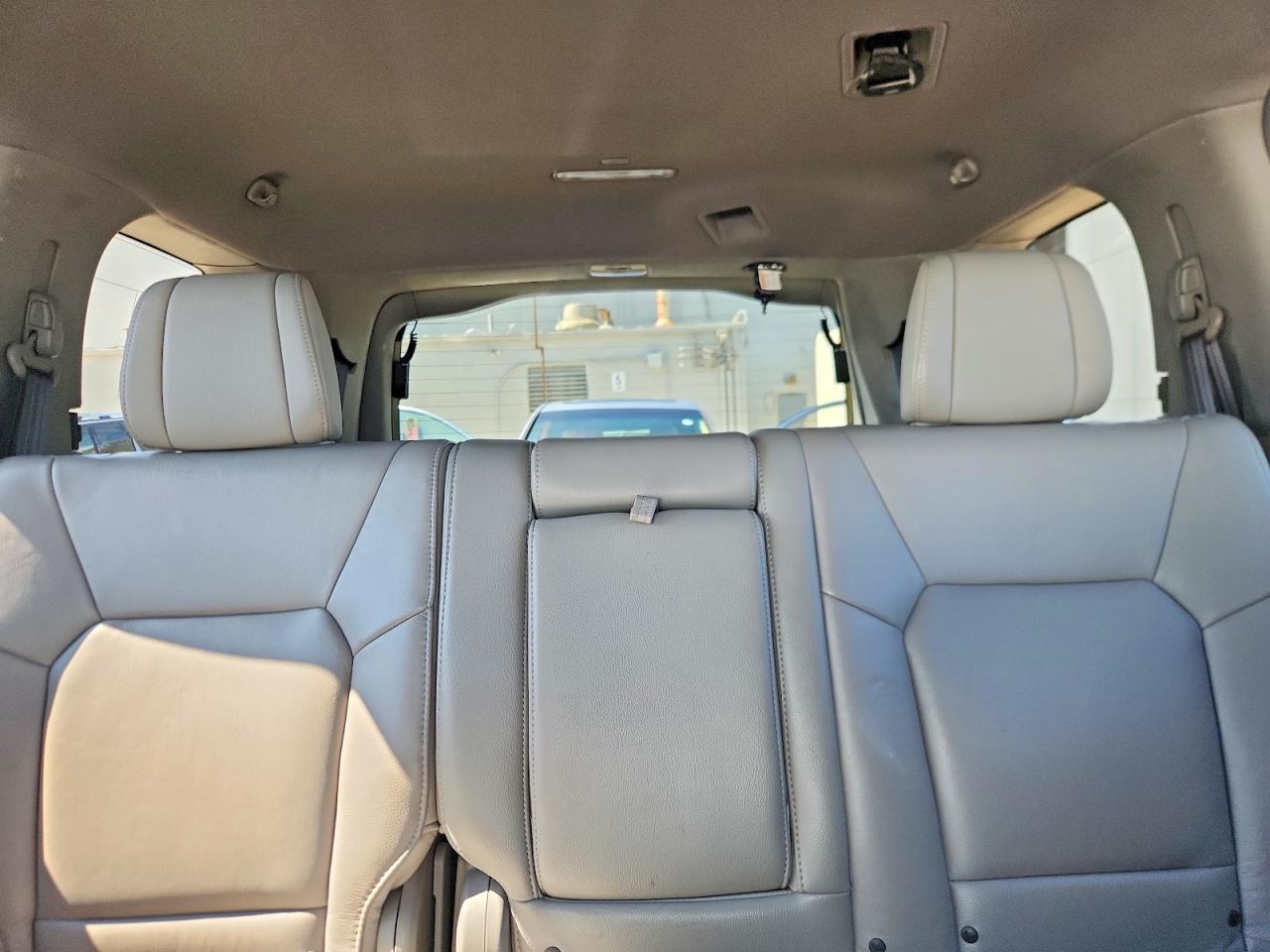 2012 Honda Pilot Exln Silver vin: 5FNYF3H76CB025950