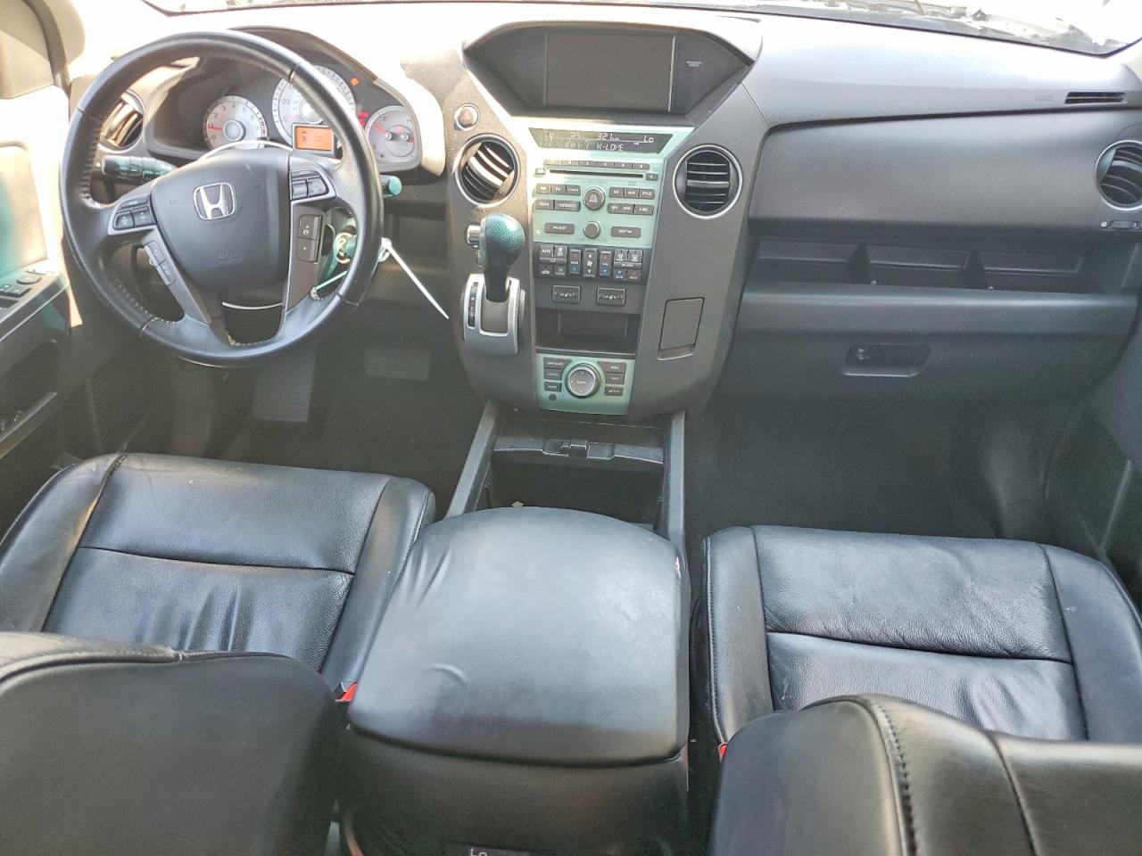 2011 Honda Pilot Exln Silver vin: 5FNYF3H78BB005813