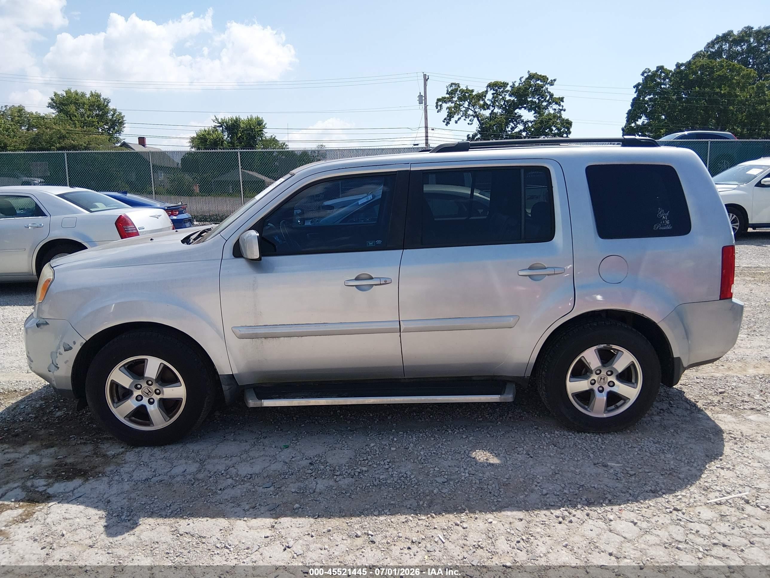 2011 Honda Pilot Ex-l Silver vin: 5FNYF3H78BB026404