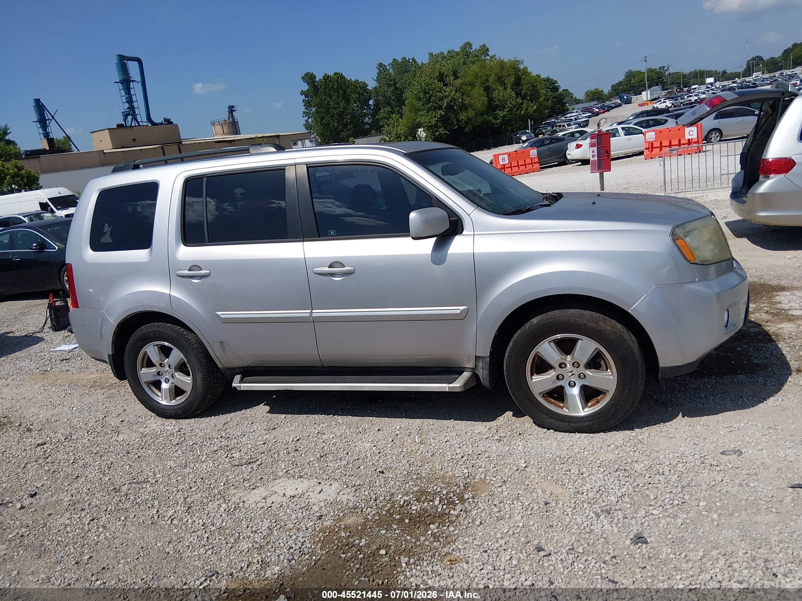 2011 Honda Pilot Ex-l Silver vin: 5FNYF3H78BB026404