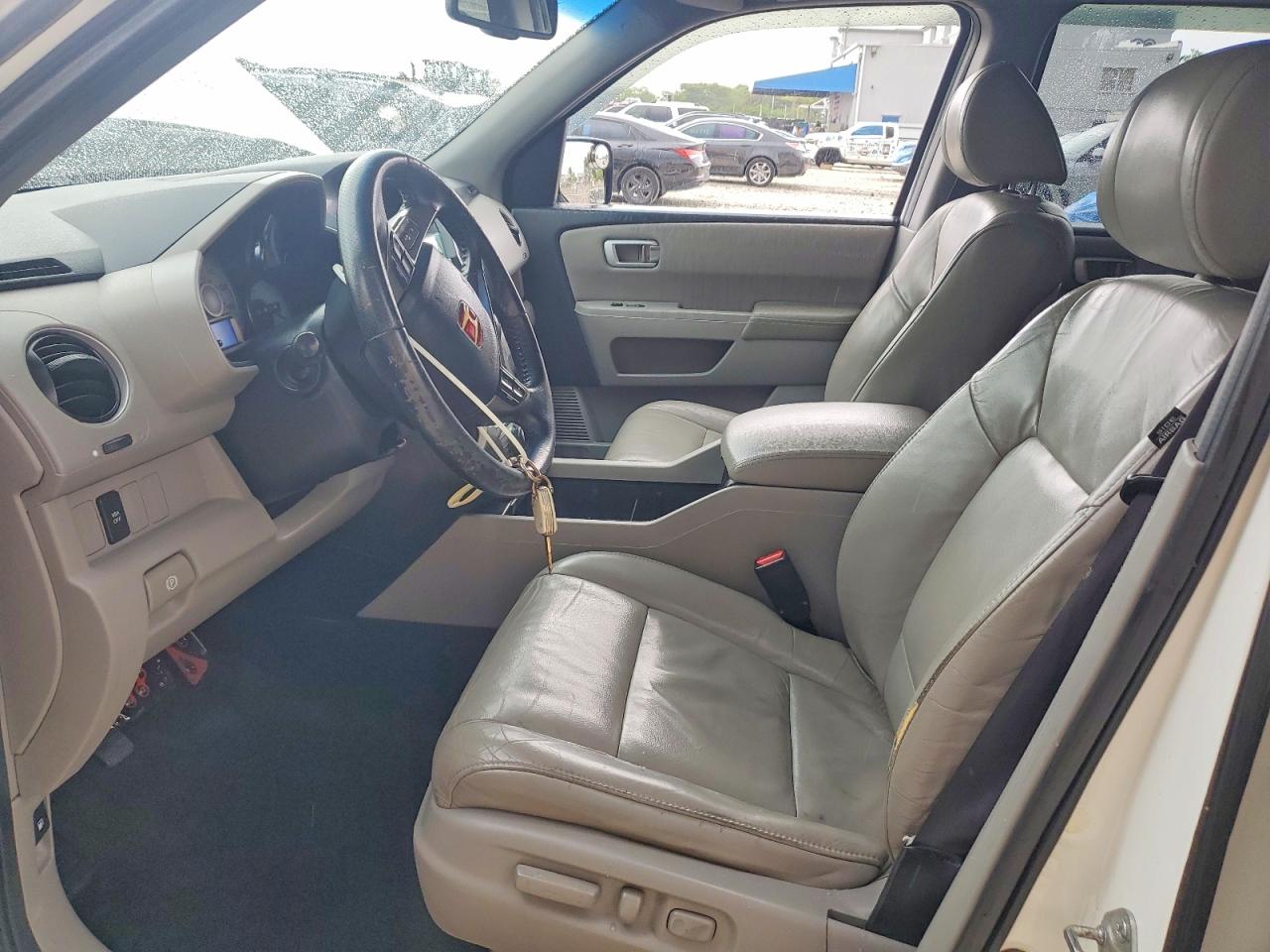 2011 Honda Pilot Exln White vin: 5FNYF3H79BB024421