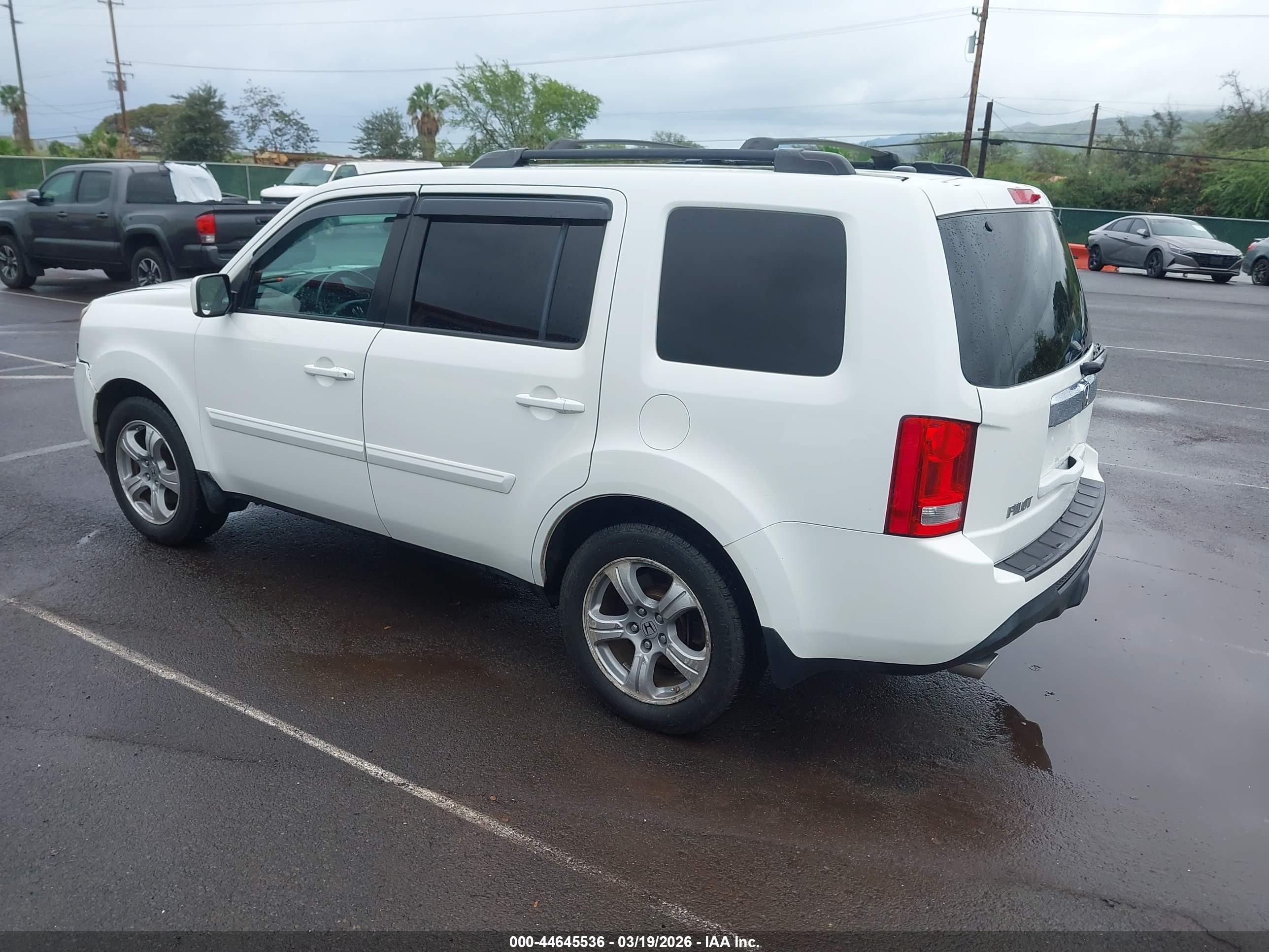 2015 Honda Pilot Ex-l White vin: 5FNYF3H79FB022013