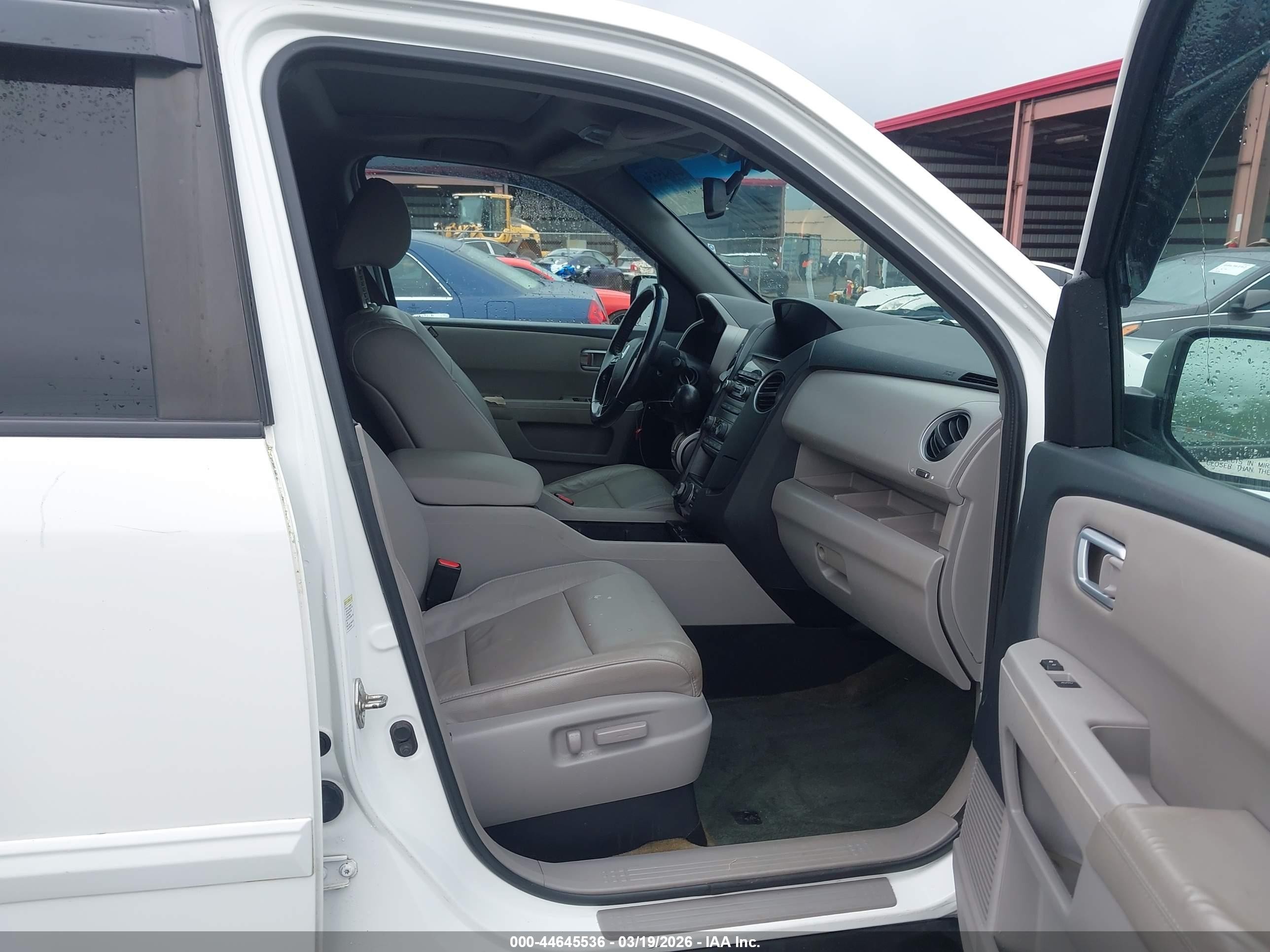 2015 Honda Pilot Ex-l White vin: 5FNYF3H79FB022013