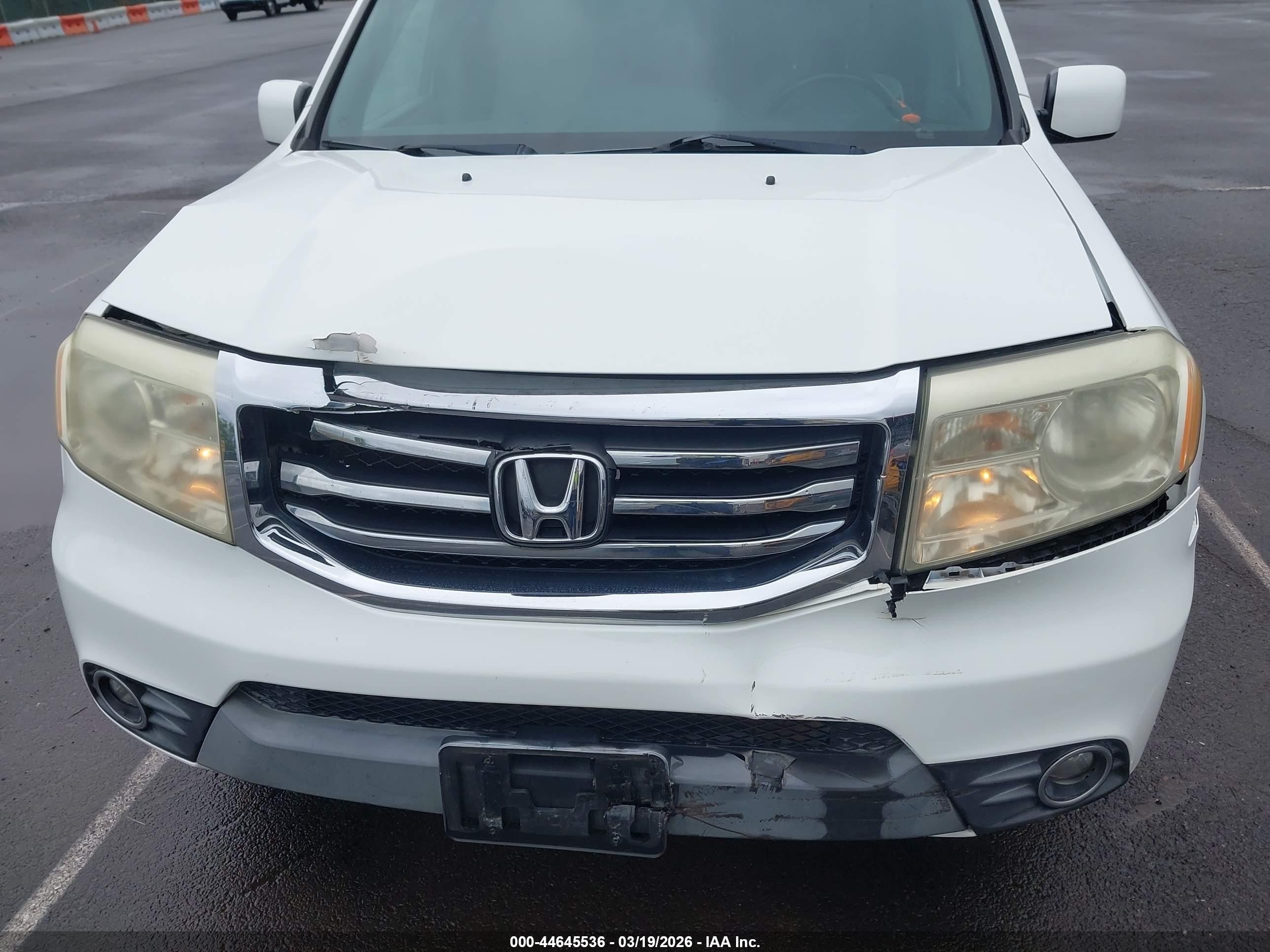 2015 Honda Pilot Ex-l White vin: 5FNYF3H79FB022013