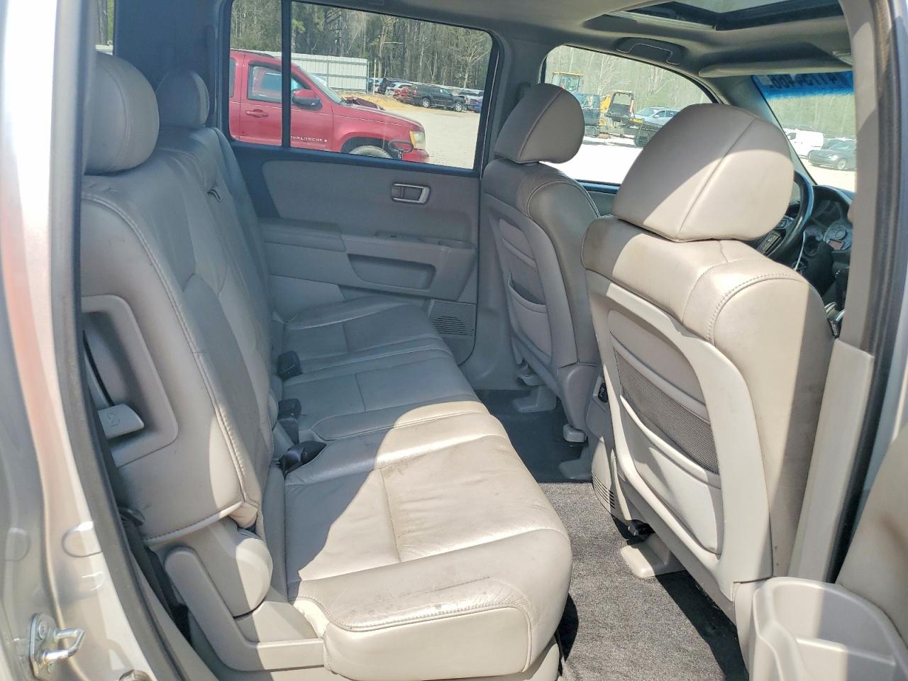 2011 Honda Pilot Exln Silver vin: 5FNYF3H7XBB028087