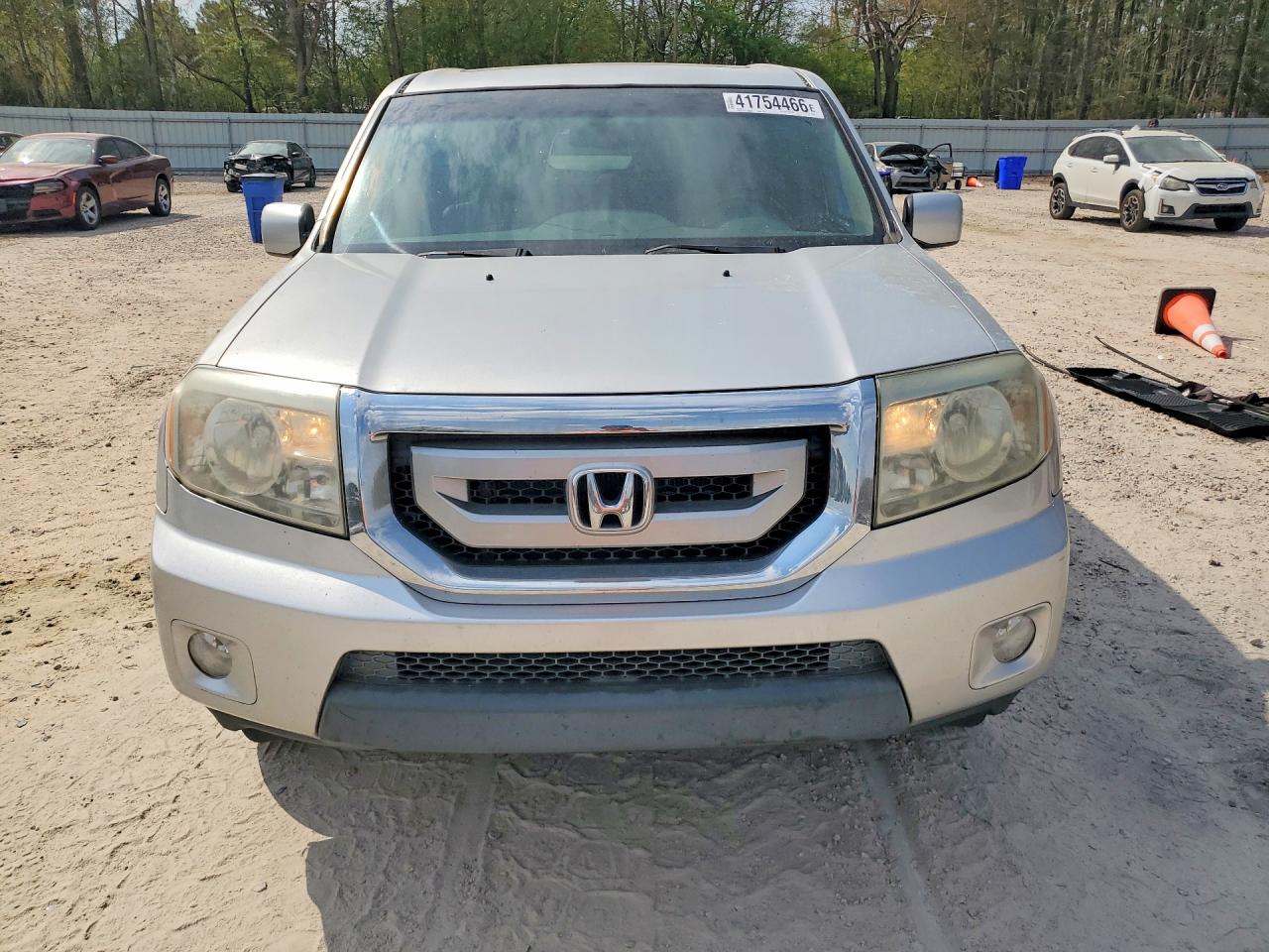 2011 Honda Pilot Exln Silver vin: 5FNYF3H7XBB028087