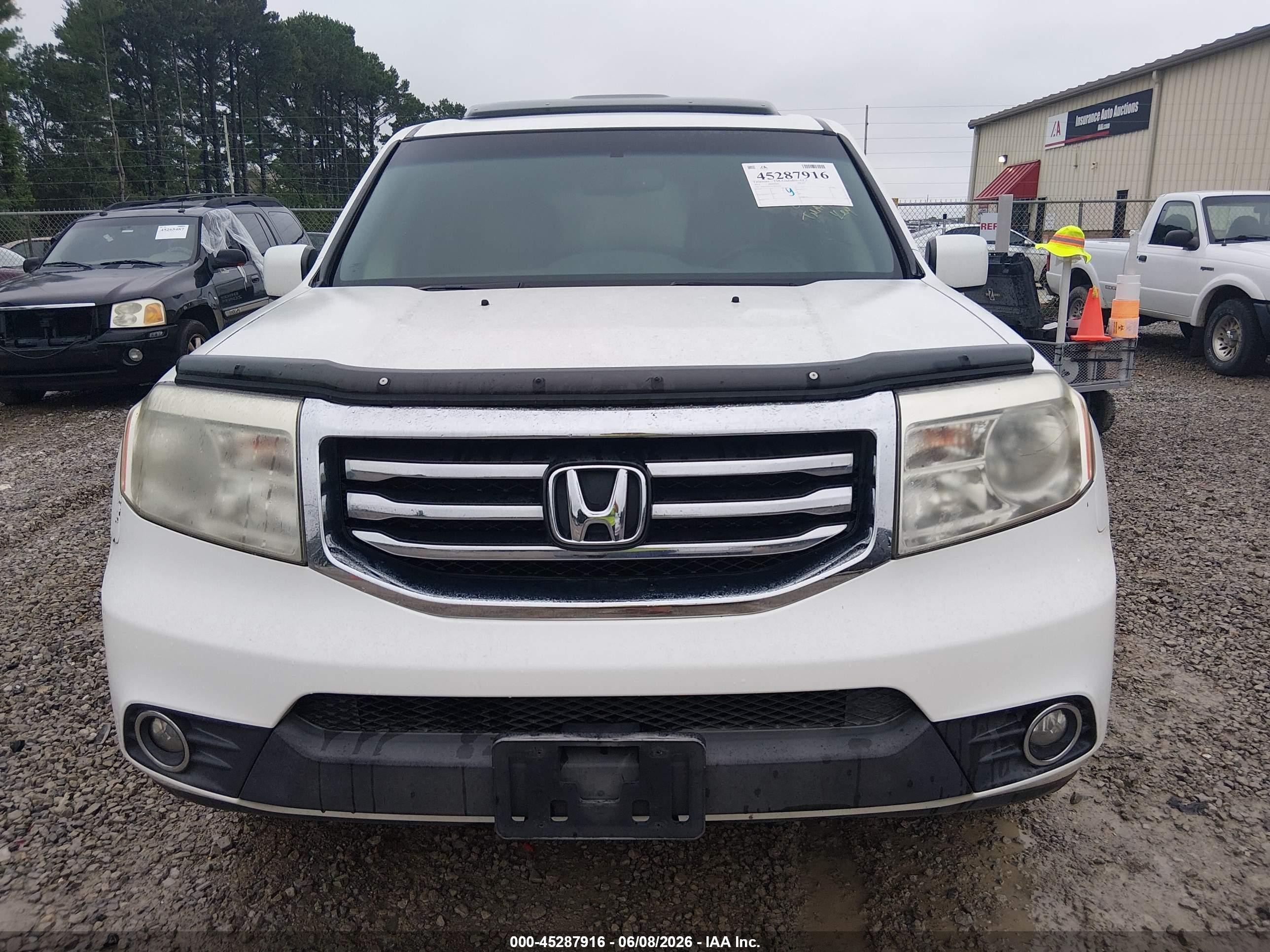 2012 Honda Pilot Ex-l White vin: 5FNYF3H7XCB004616