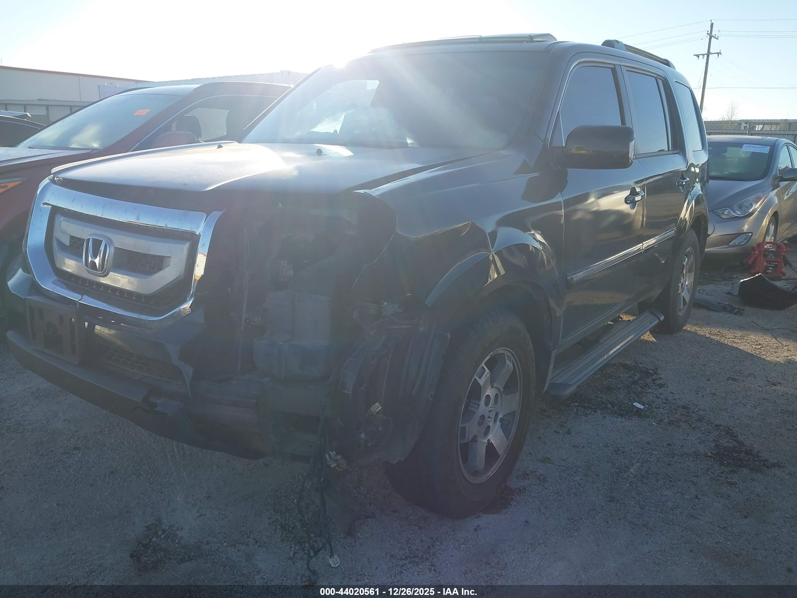 2010 Honda Pilot Touring Black vin: 5FNYF3H82AB010304