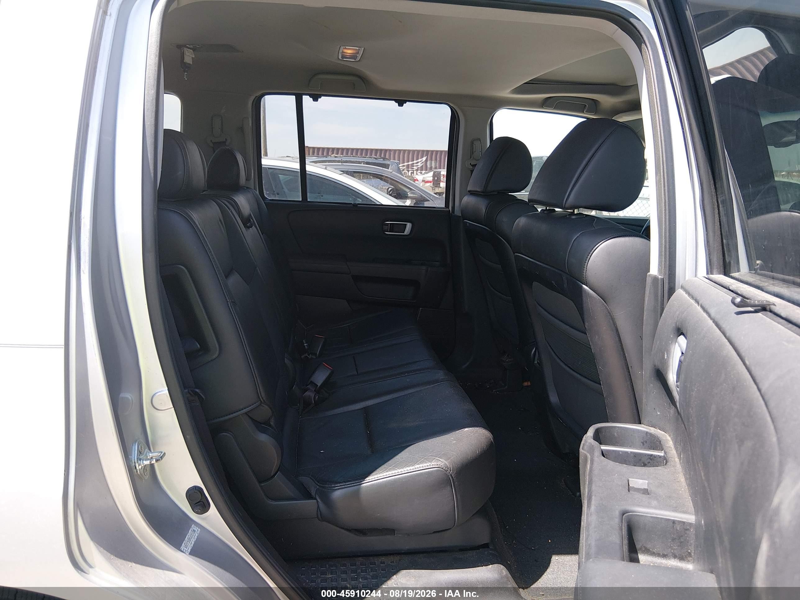 2010 Honda Pilot Touring Gray vin: 5FNYF3H87AB005888