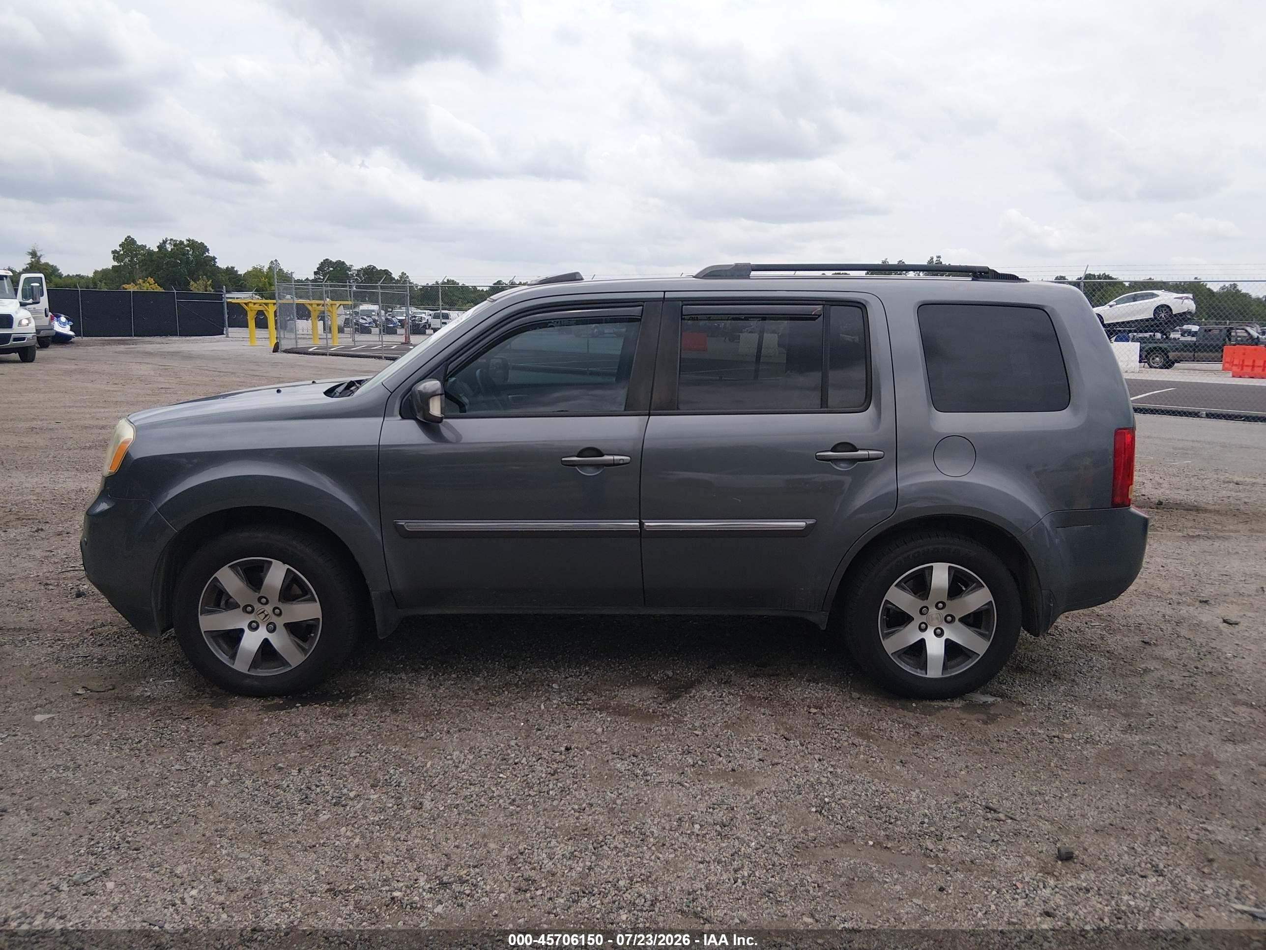 2012 Honda Pilot Touring Gray vin: 5FNYF3H90CB029901