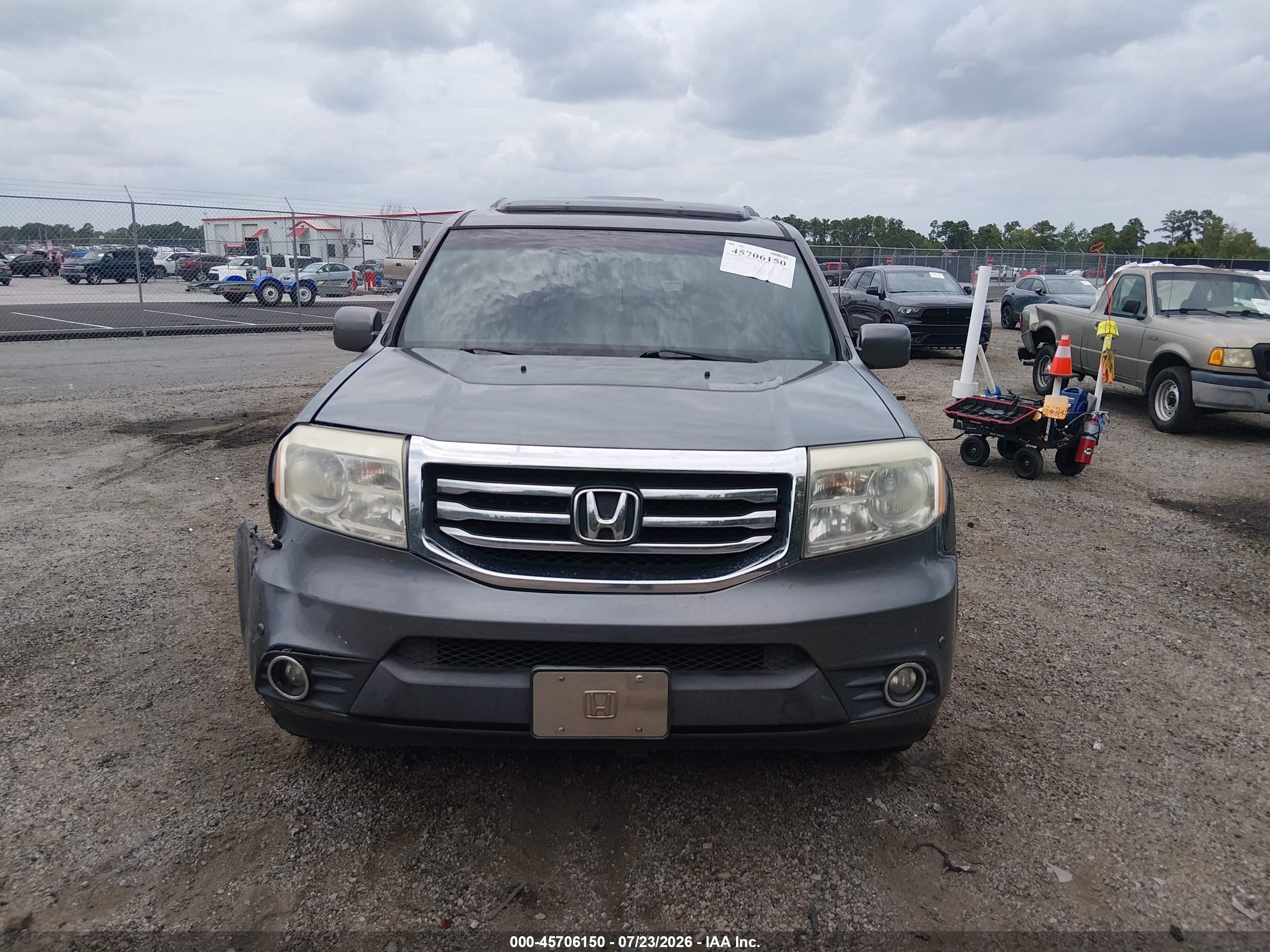 2012 Honda Pilot Touring Gray vin: 5FNYF3H90CB029901