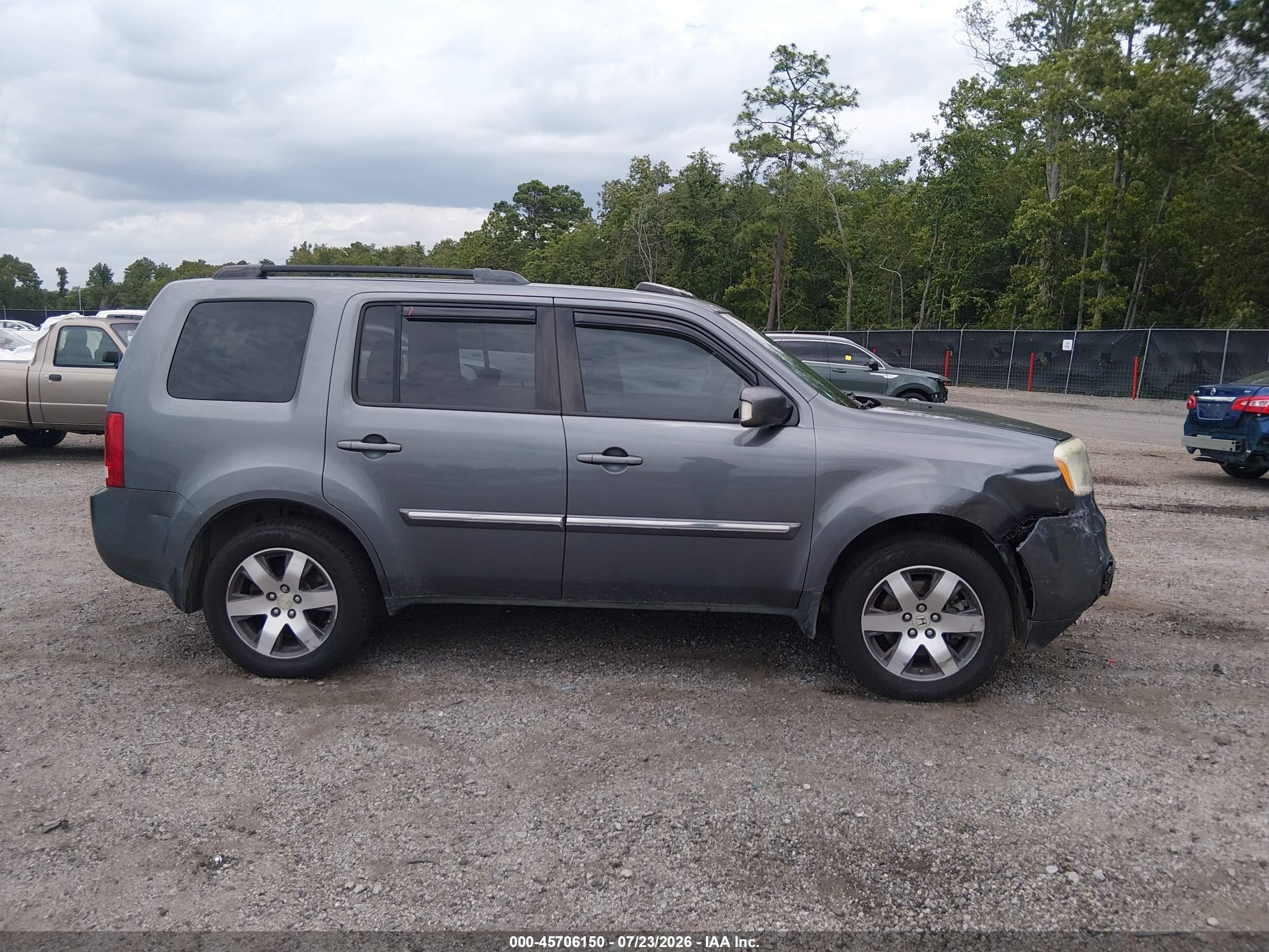 2012 Honda Pilot Touring Gray vin: 5FNYF3H90CB029901