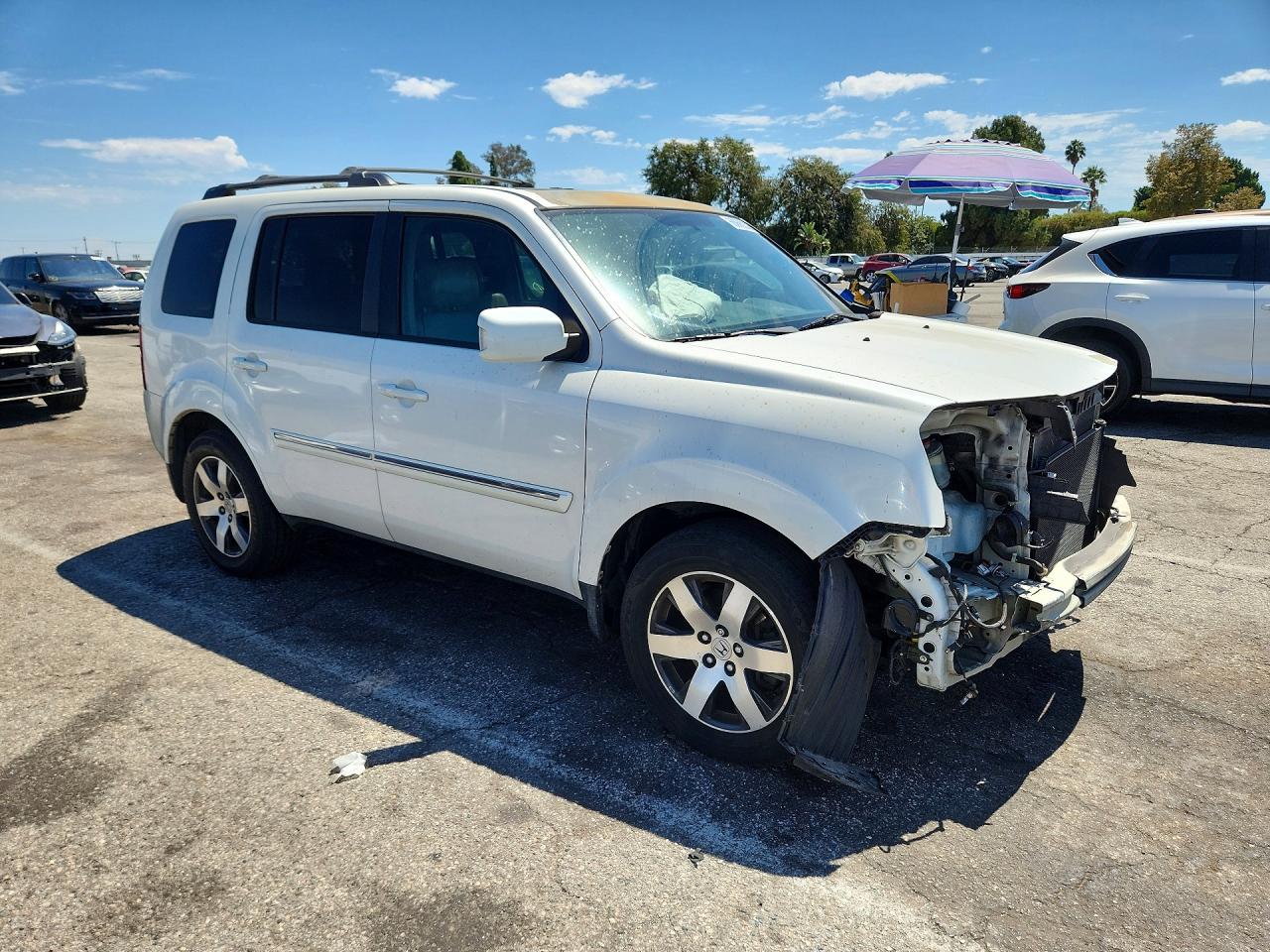 2013 Honda Pilot Touring White vin: 5FNYF3H90DB011433
