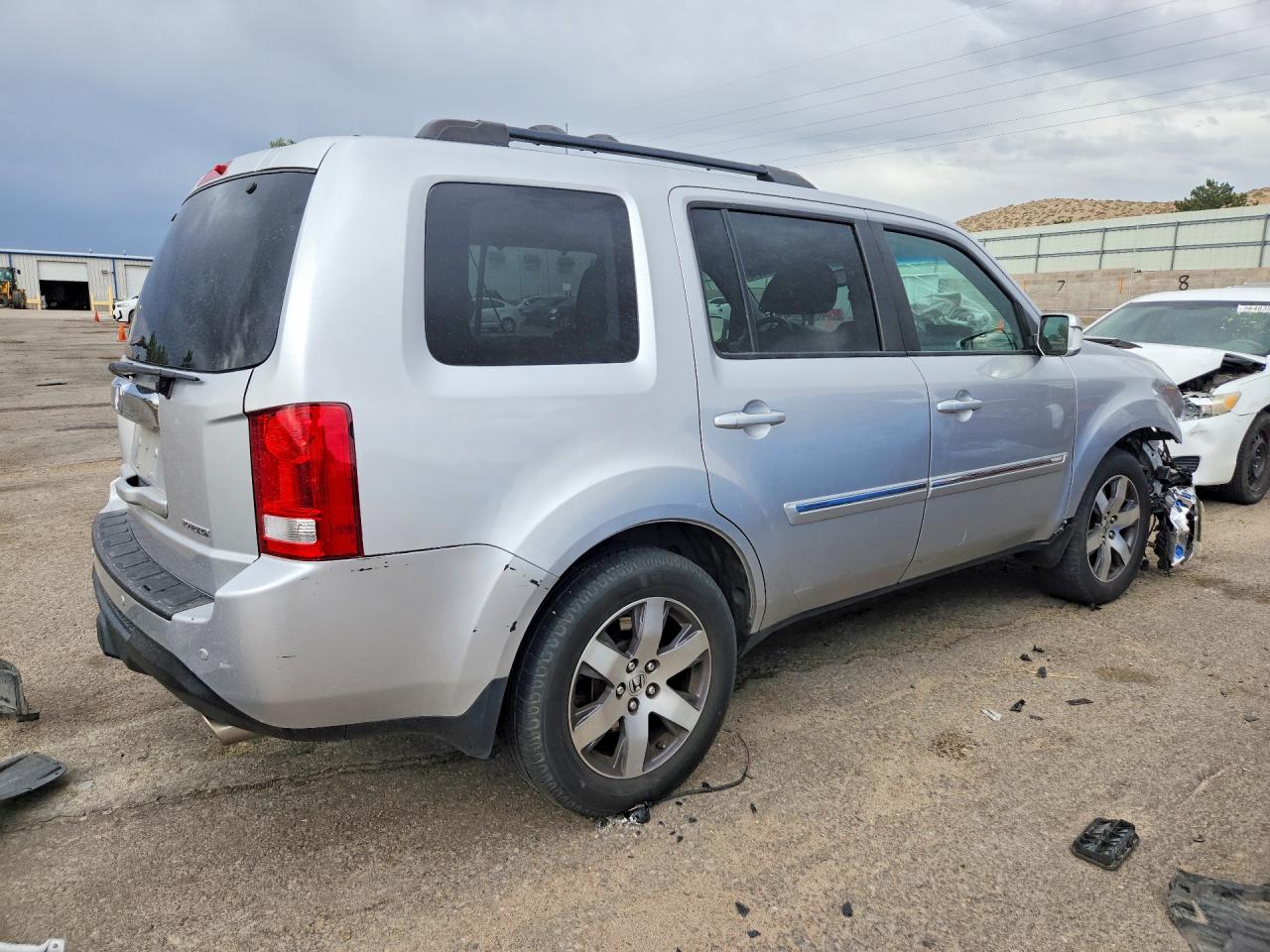 2013 Honda Pilot Touring Silver vin: 5FNYF3H90DB025820