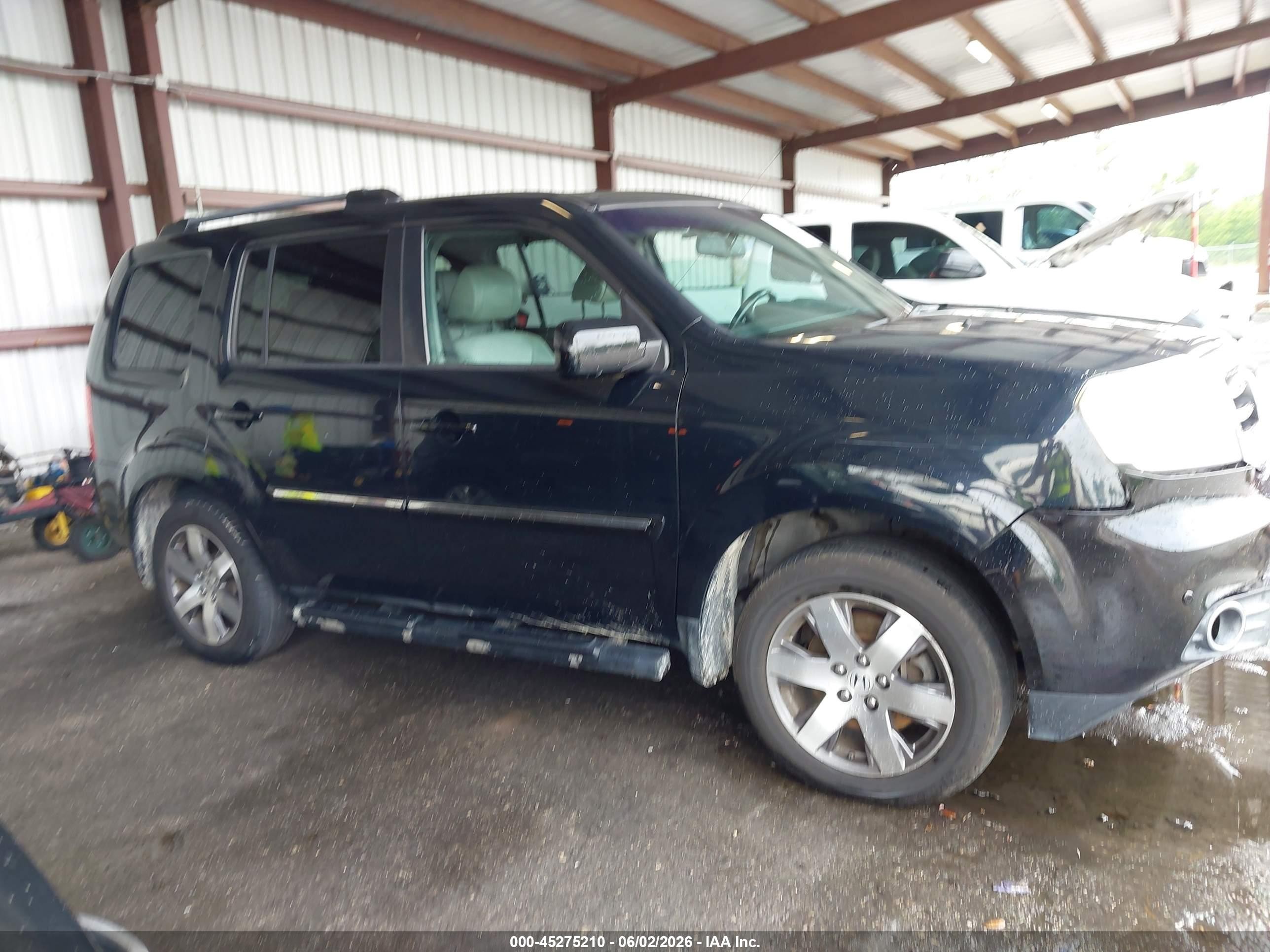 2014 Honda Pilot Touring Черный vin: 5FNYF3H90EB021008