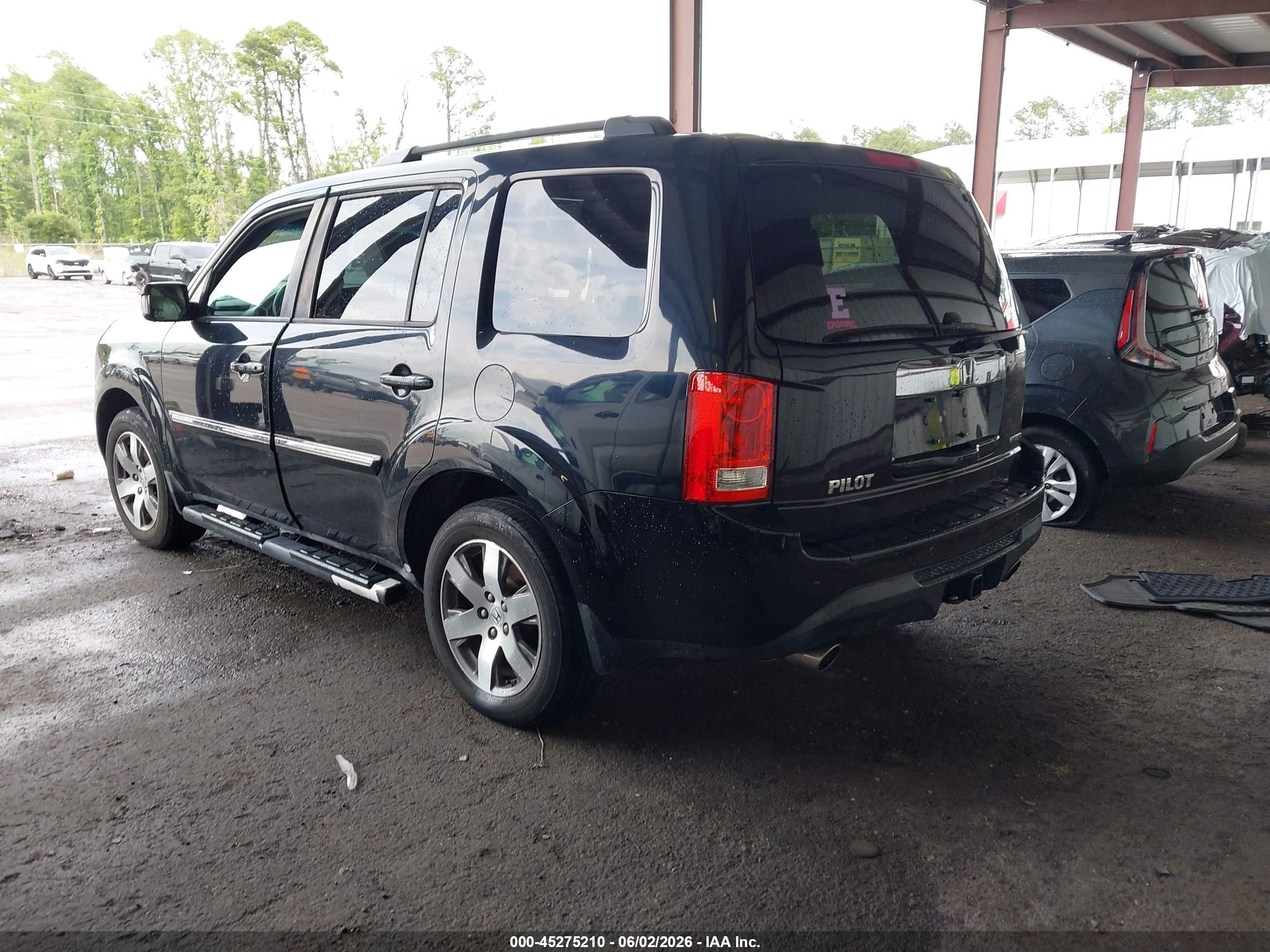 2014 Honda Pilot Touring Черный vin: 5FNYF3H90EB021008