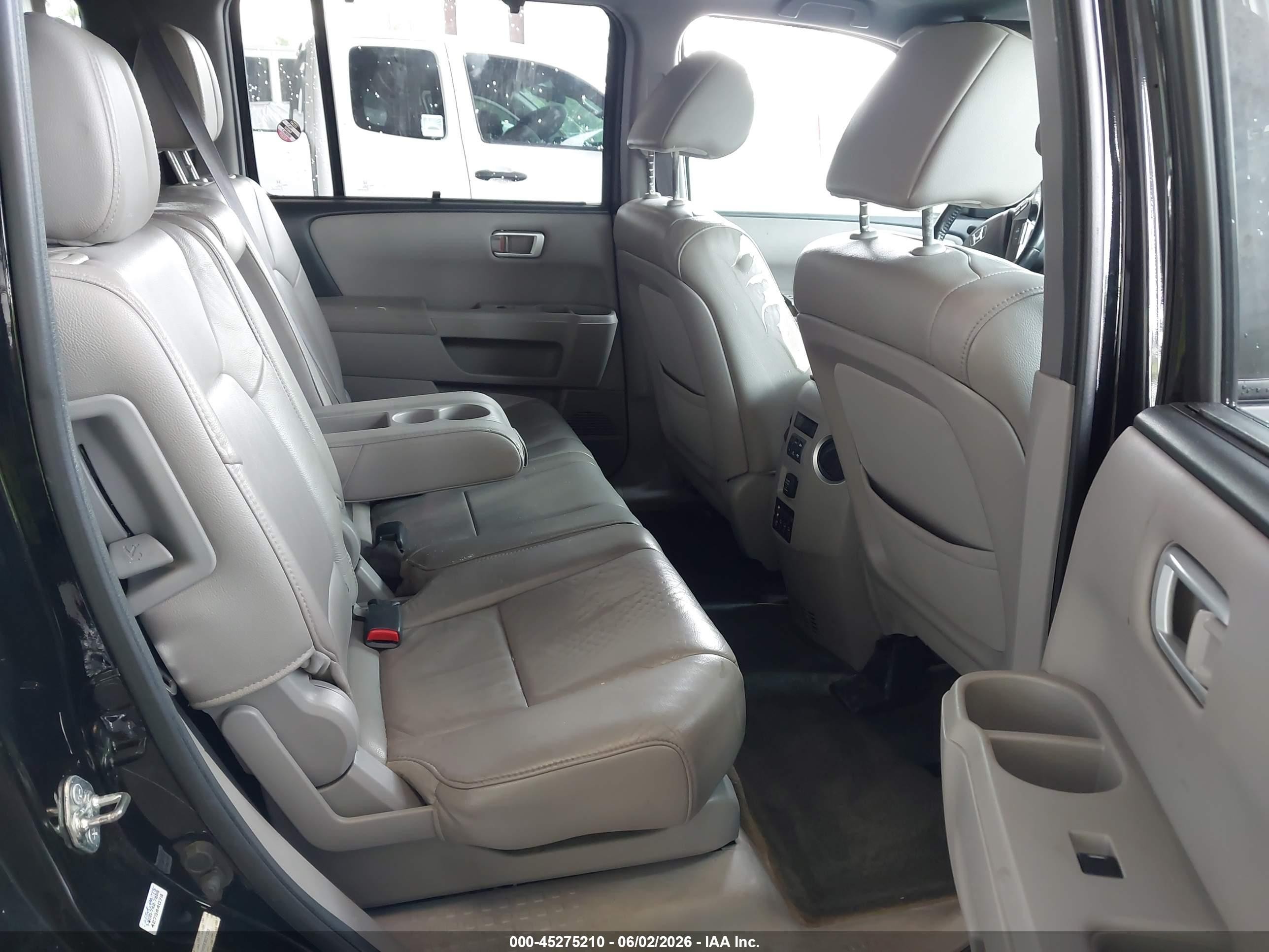 2014 Honda Pilot Touring Черный vin: 5FNYF3H90EB021008