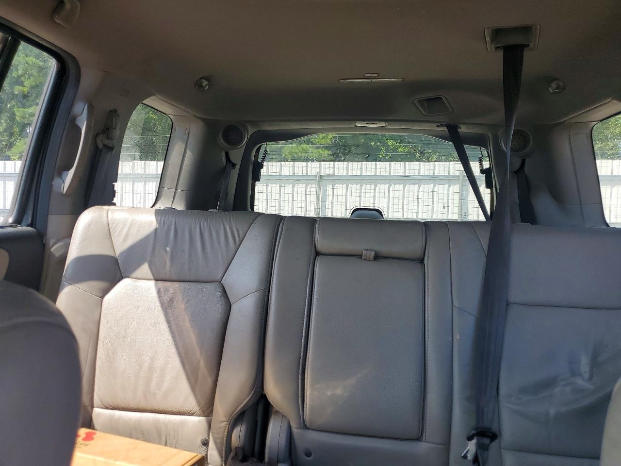 2011 Honda Pilot Touring Gray vin: 5FNYF3H91BB004391