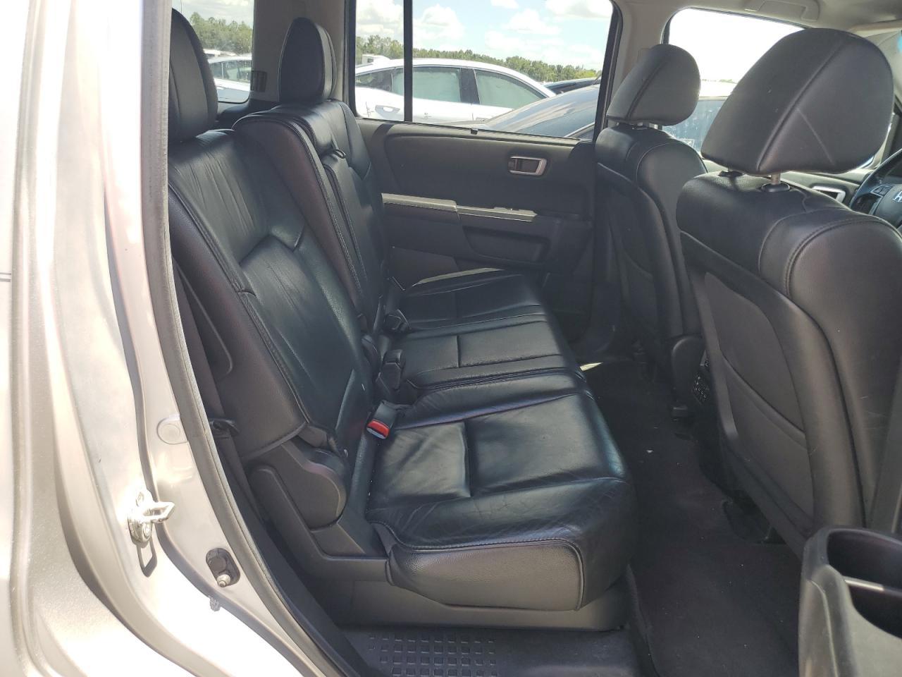 2012 Honda Pilot Touring Silver vin: 5FNYF3H91CB023475