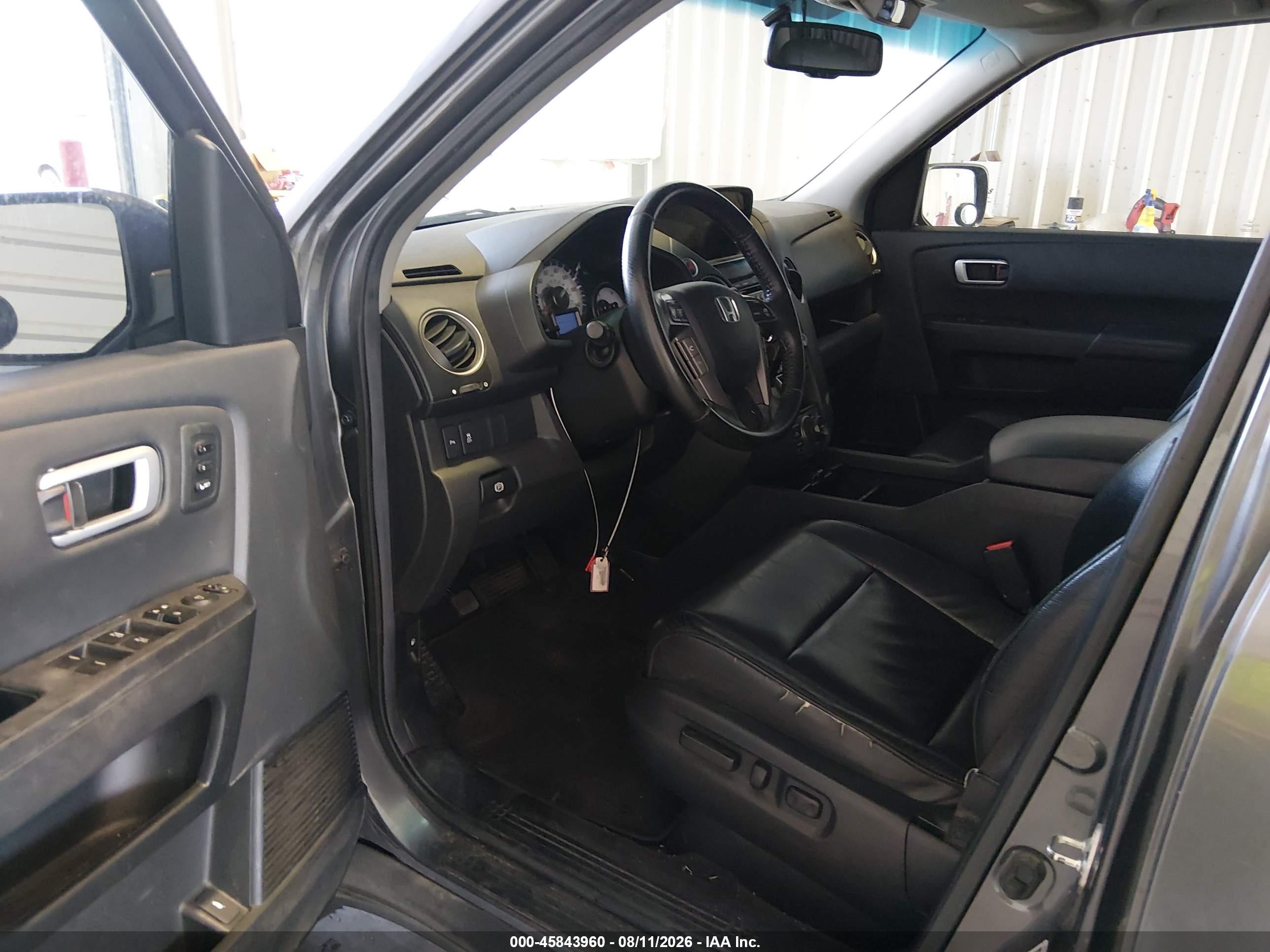 2012 Honda Pilot Touring Gray vin: 5FNYF3H91CB040681