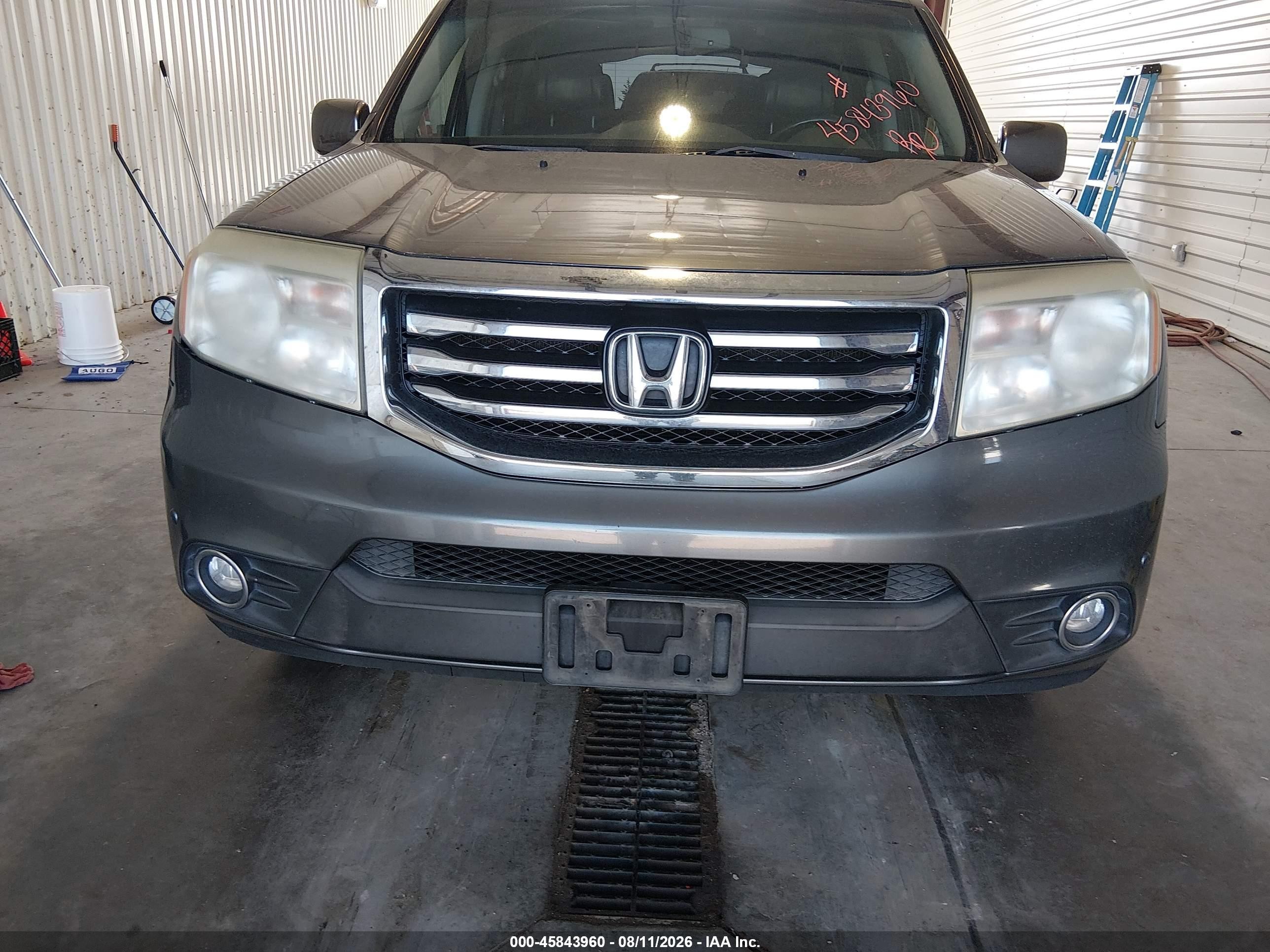 2012 Honda Pilot Touring Gray vin: 5FNYF3H91CB040681