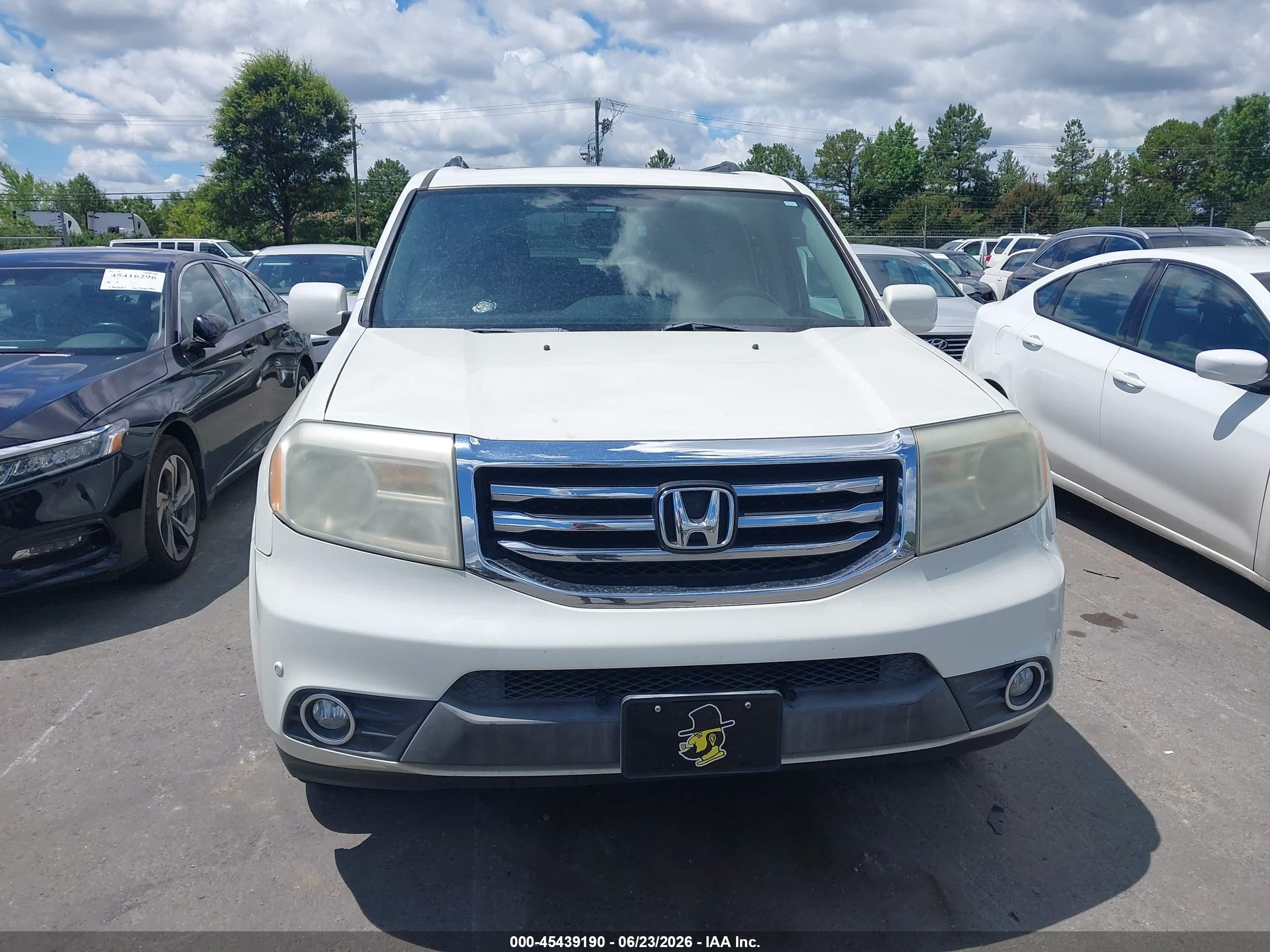 2013 Honda Pilot Touring Белый vin: 5FNYF3H91DB021193