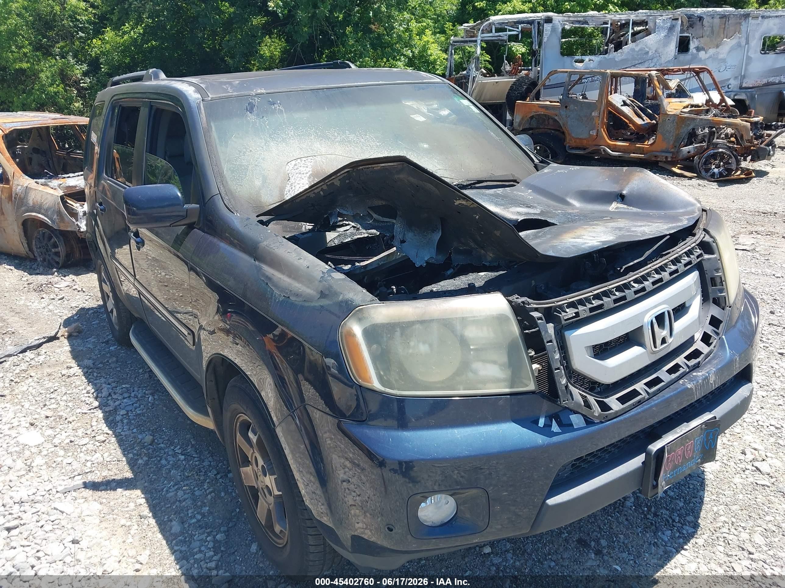 2010 Honda Pilot Touring Black vin: 5FNYF3H92AB008299