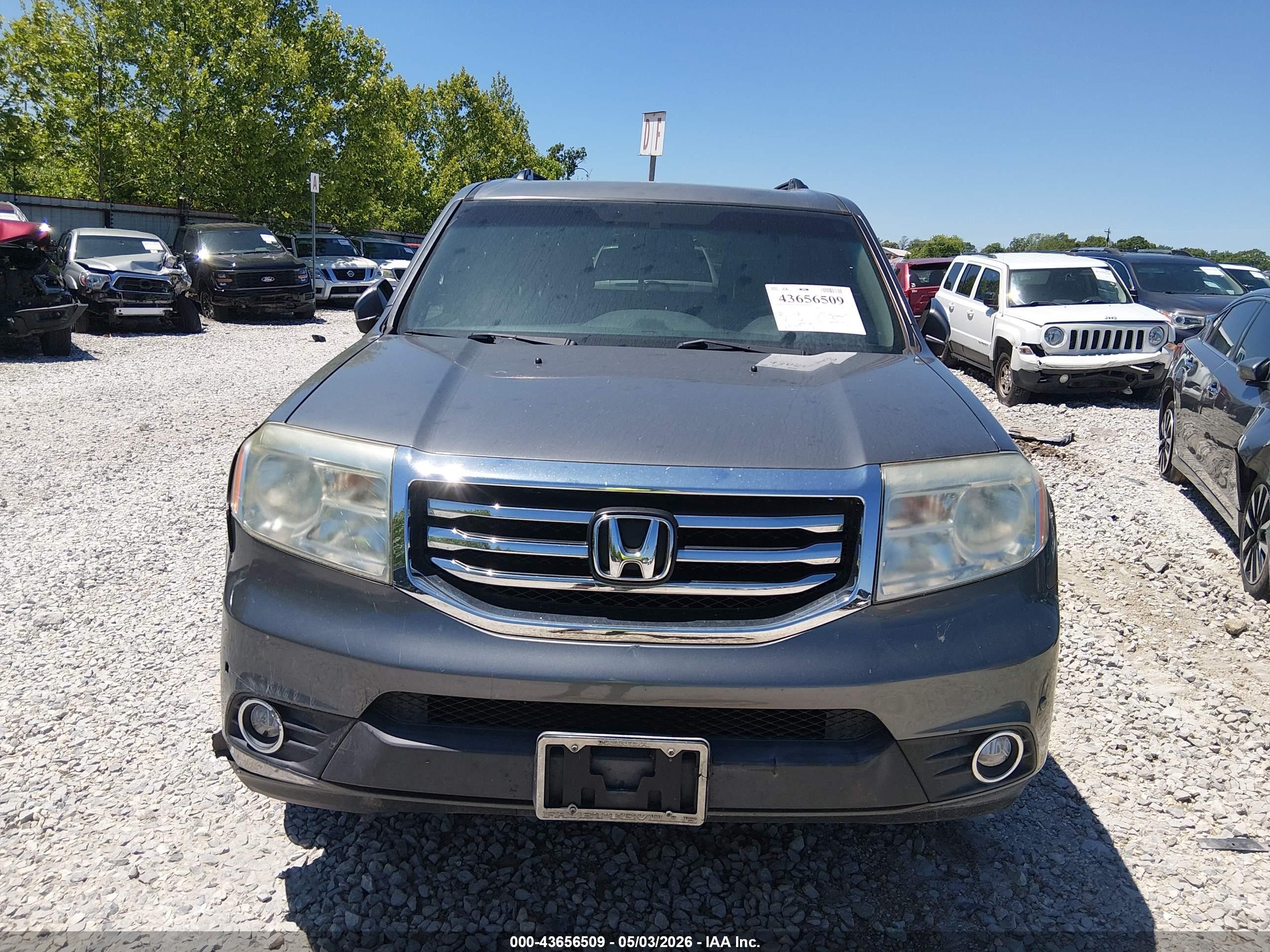 2012 Honda Pilot Touring Gray vin: 5FNYF3H92CB027079
