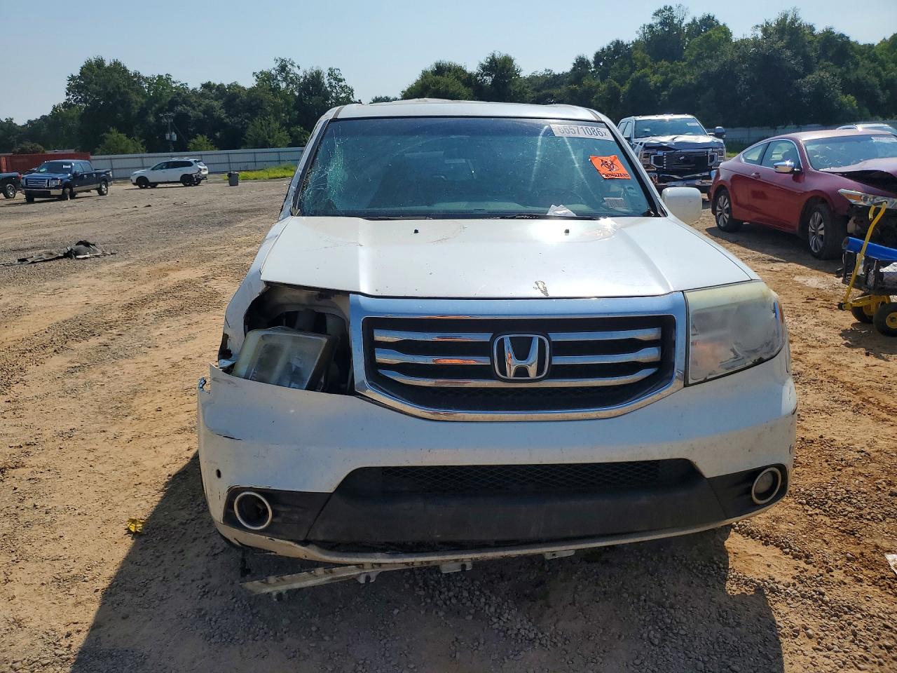 2012 Honda Pilot Touring White vin: 5FNYF3H92CB027096