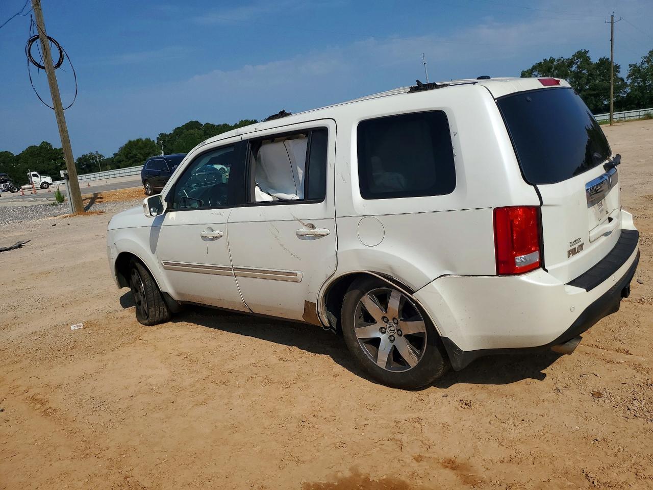 2012 Honda Pilot Touring White vin: 5FNYF3H92CB027096