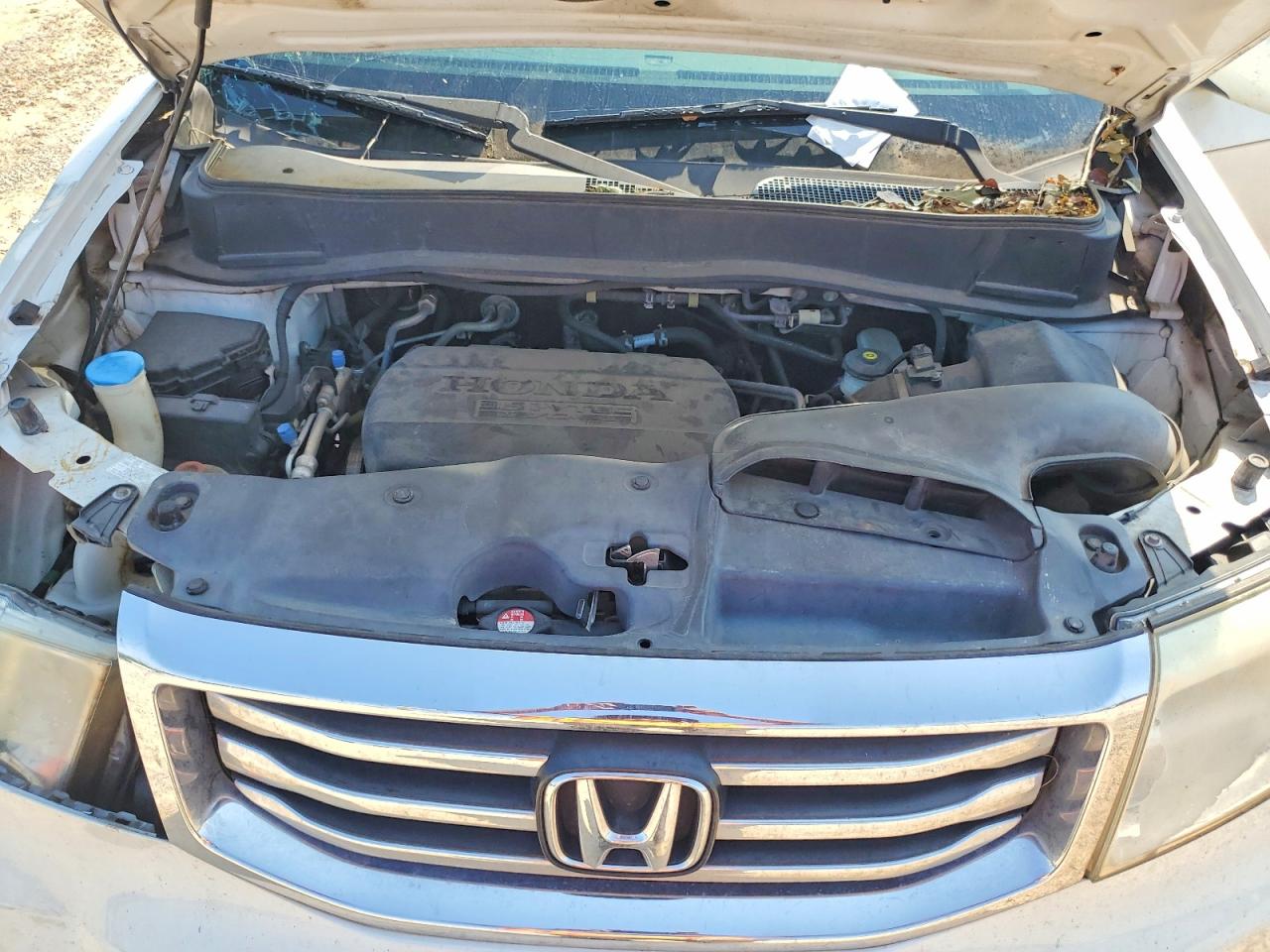 2012 Honda Pilot Touring White vin: 5FNYF3H92CB027096
