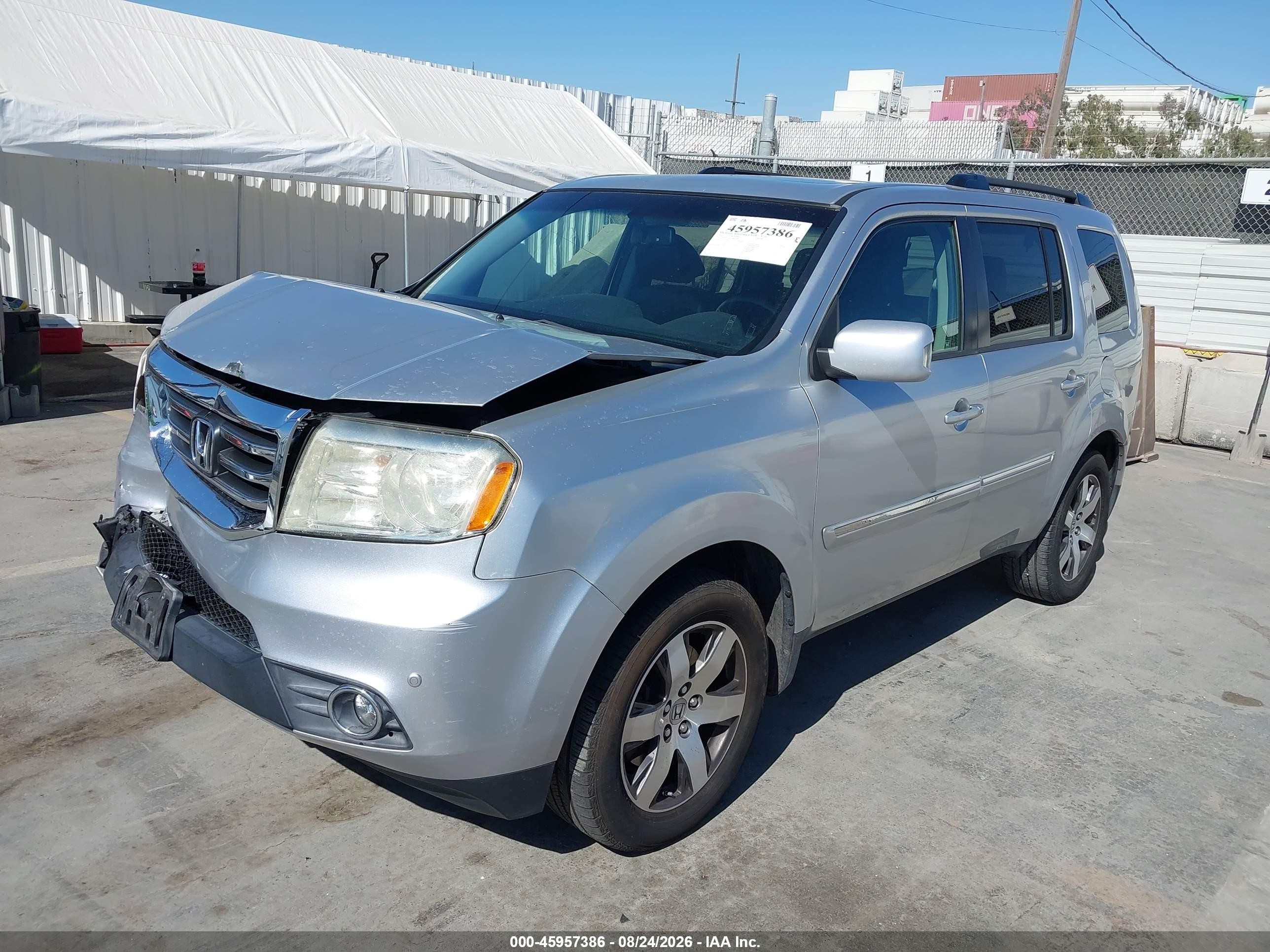 2012 Honda Pilot Touring Silver vin: 5FNYF3H92CB041368